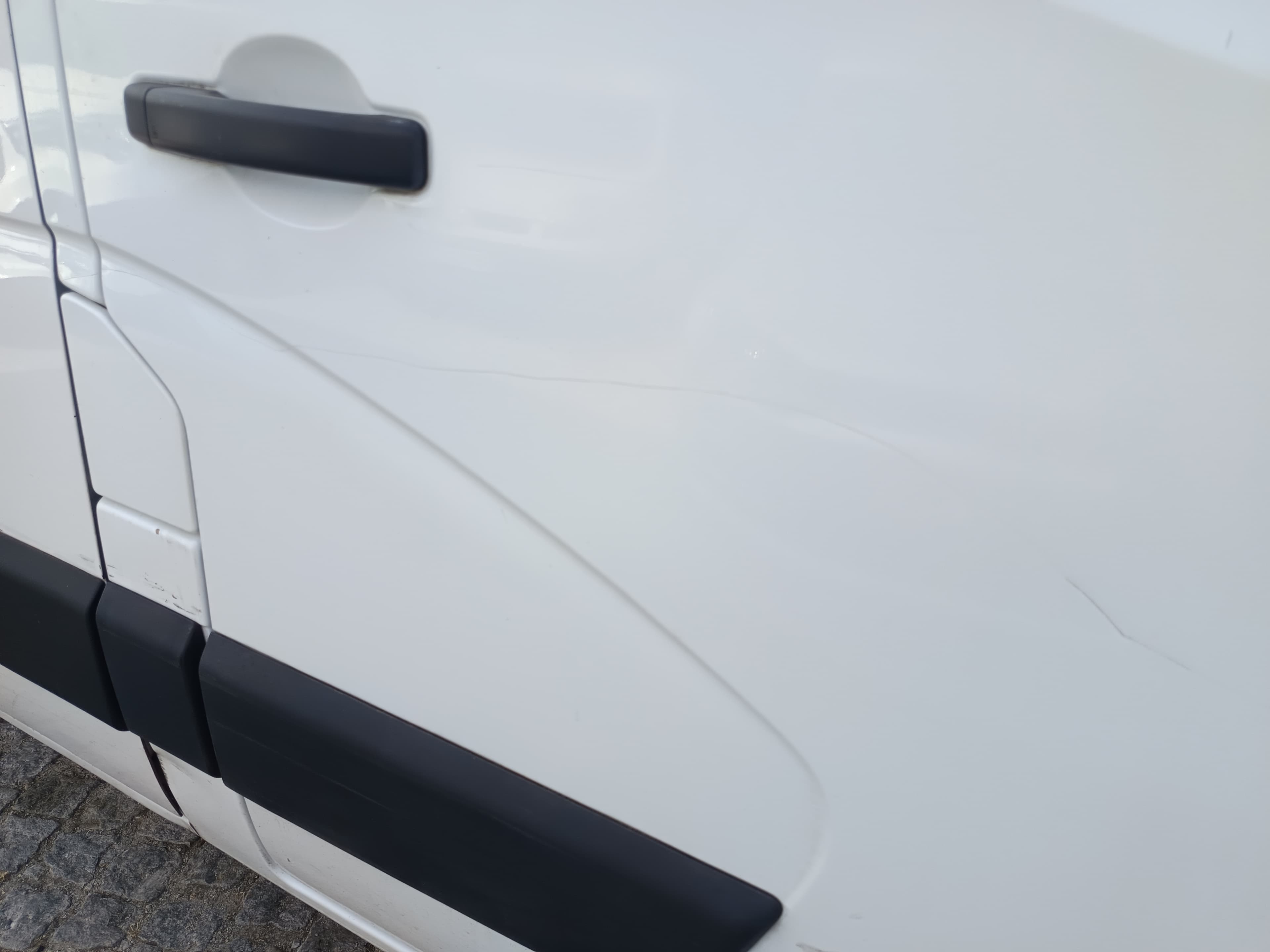 Opel Movano · Ano 2015 — imagem 9