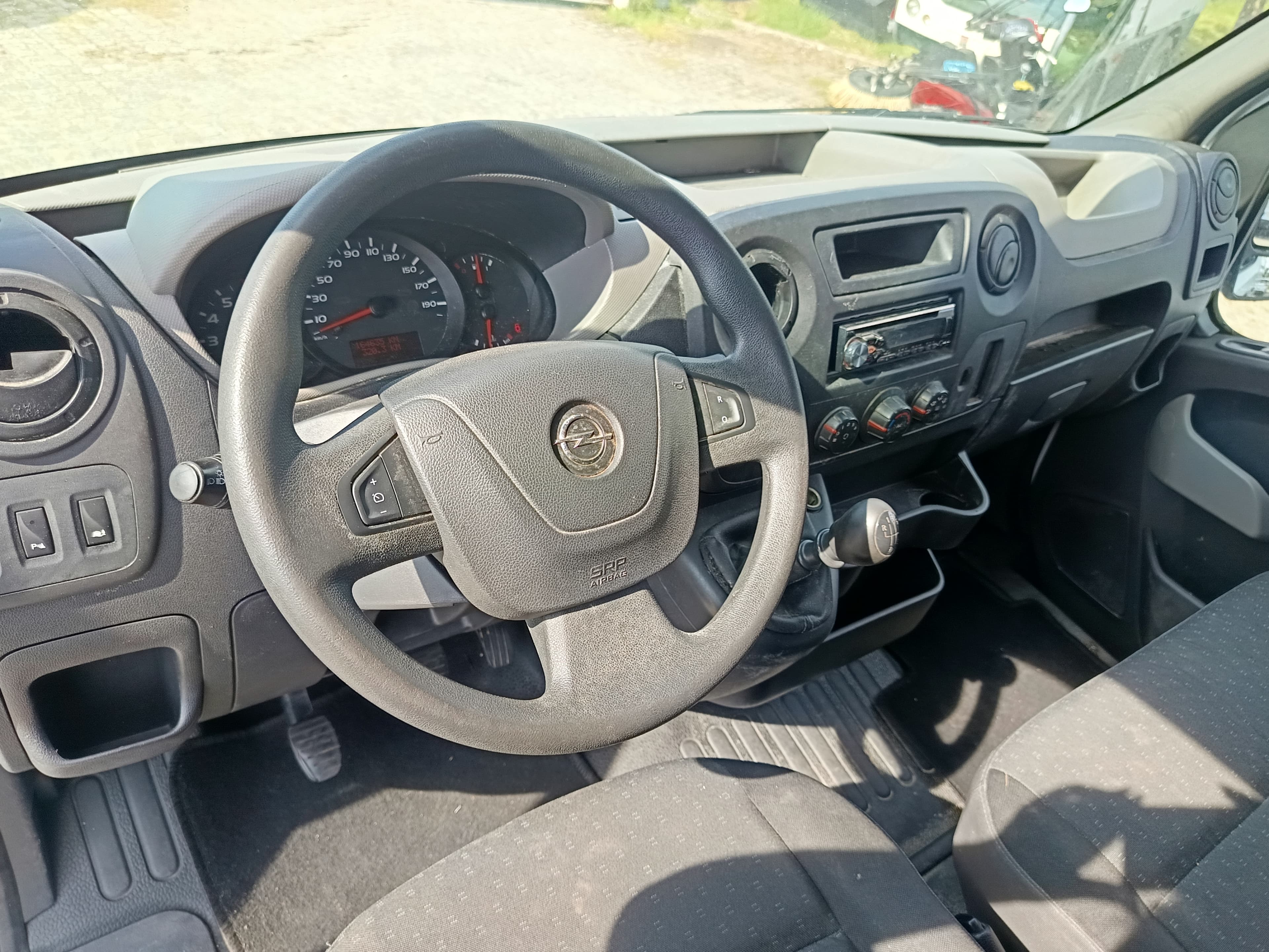 Opel Movano · Ano 2015 — imagem 23