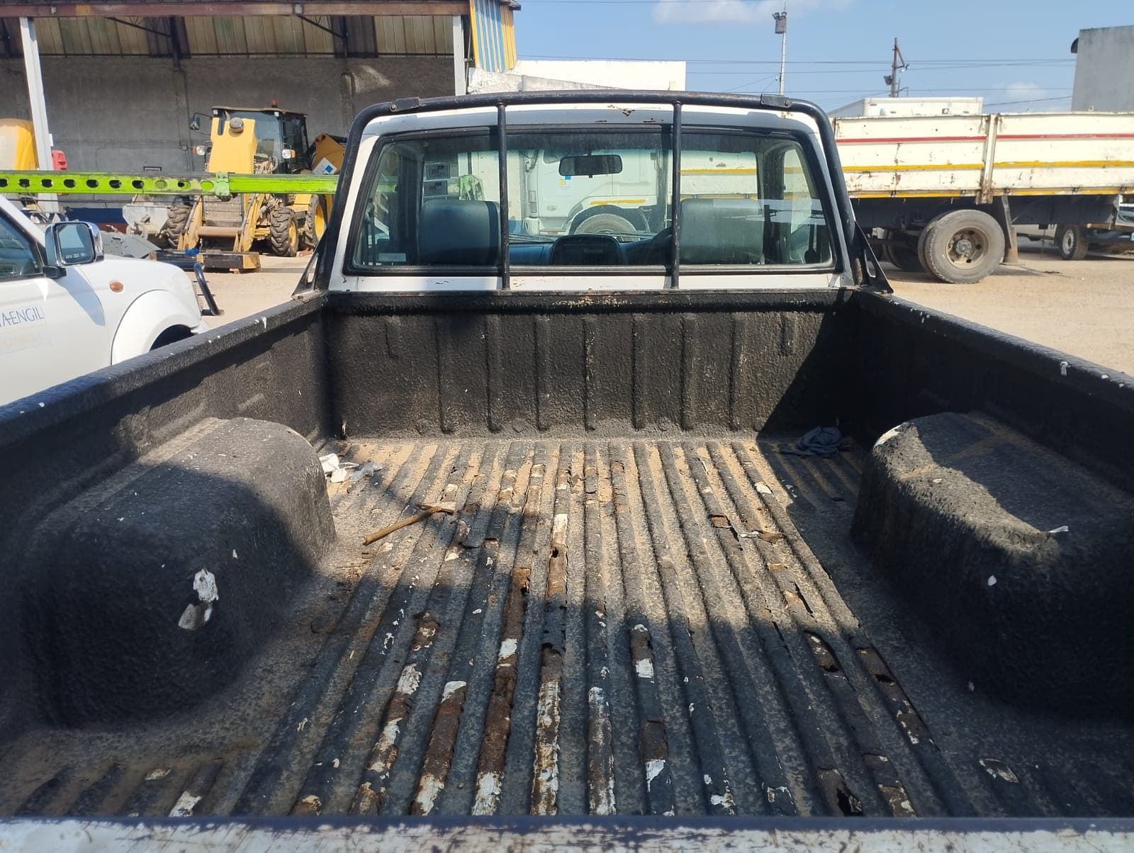NISSAN HARDBODY NP 300 C/S - 2013 — imagem 9