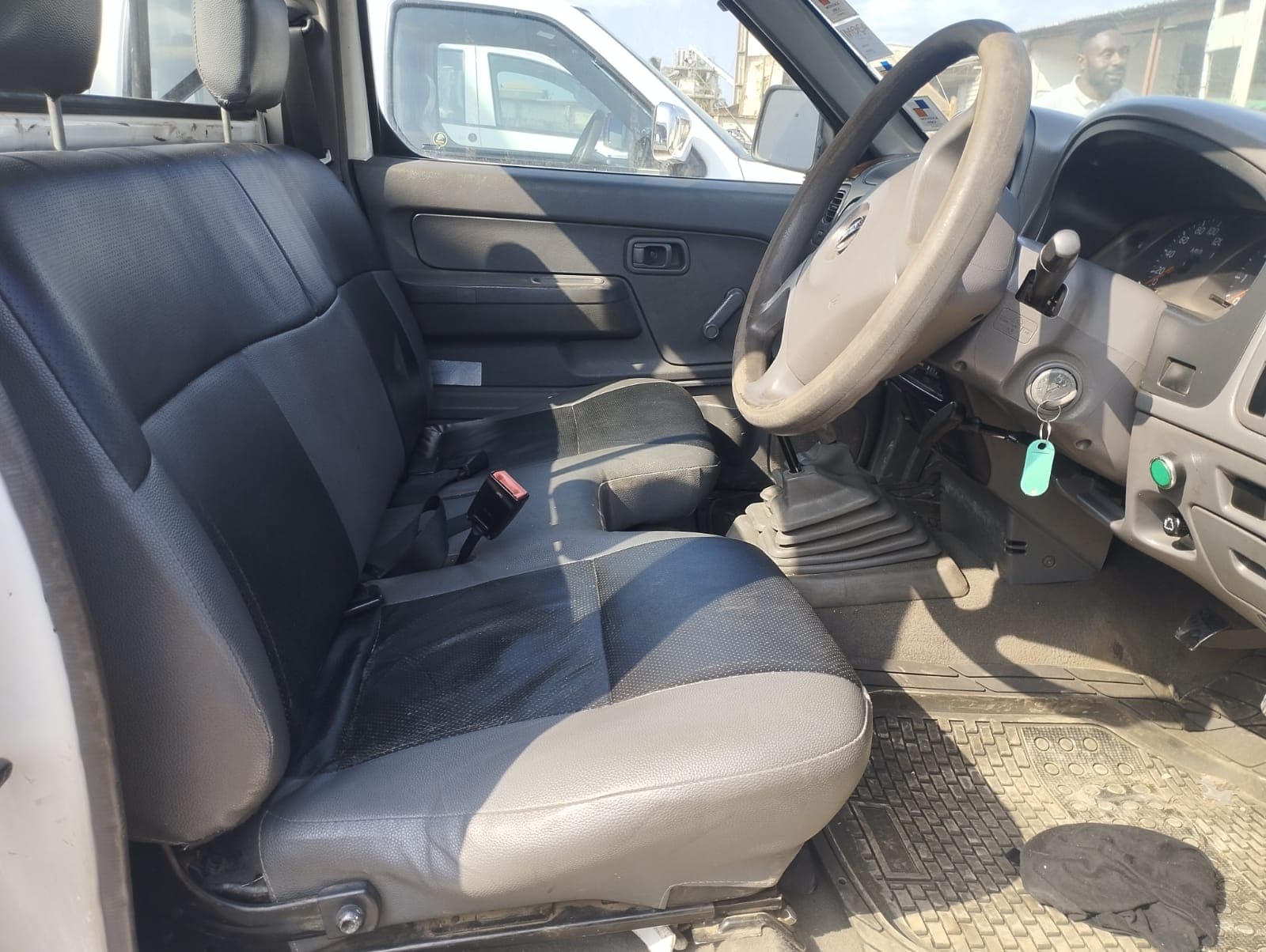 NISSAN HARDBODY NP 300 C/S - 2013 — imagem 7