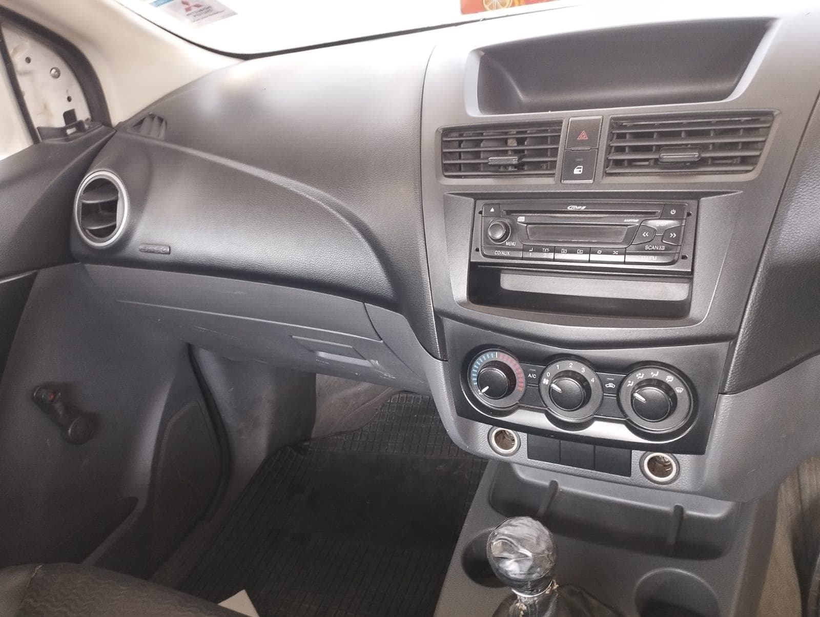 MAZDA BT-50 S/C - 2014 — imagen 6