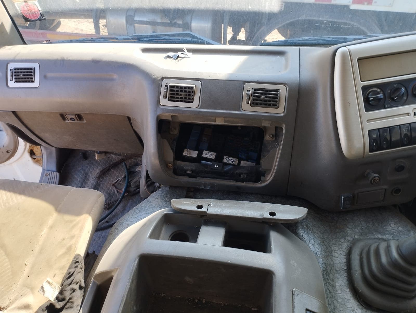 TATA NOVUS K5DEF - 2013 — imagem 18