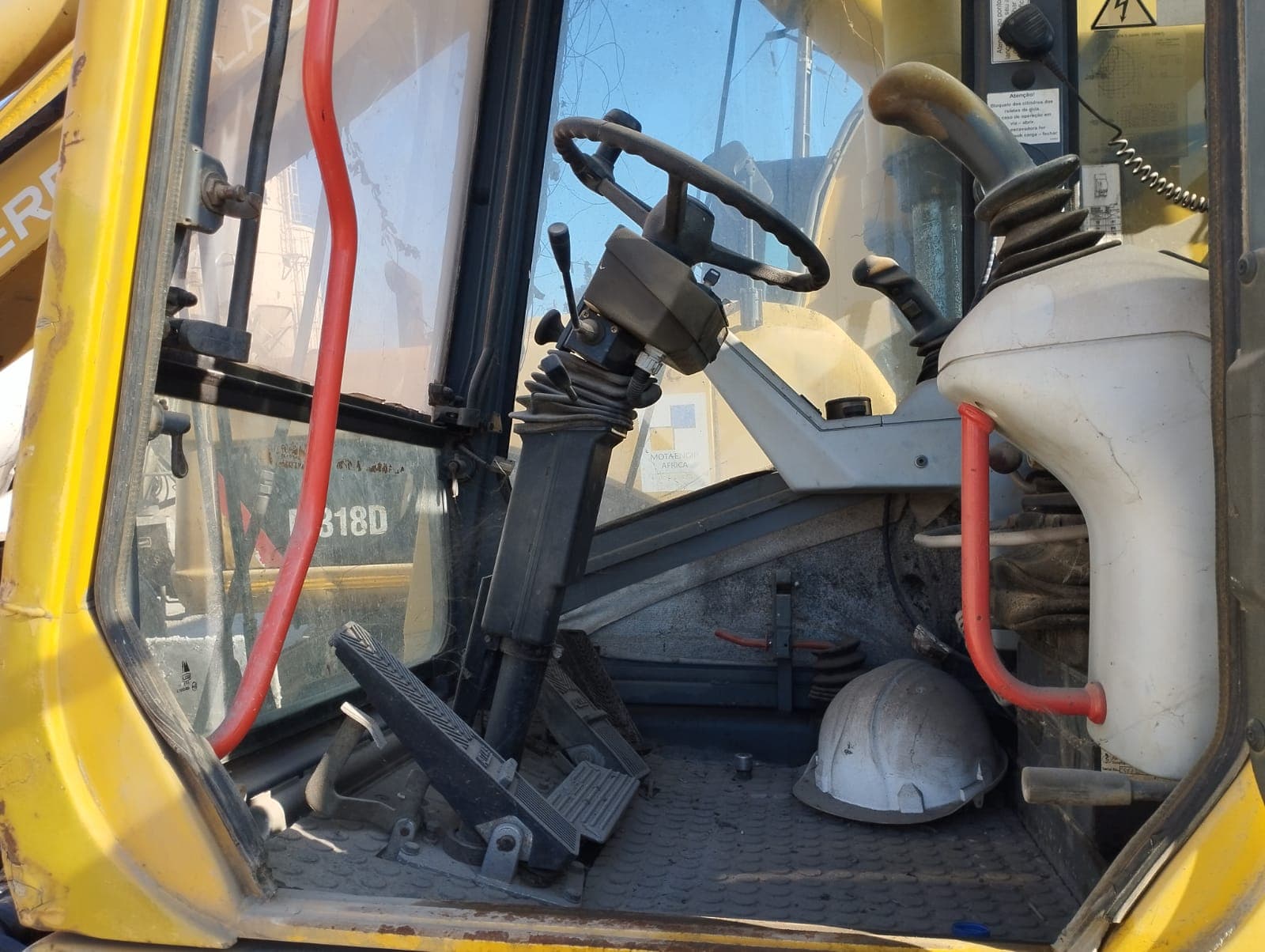 Road-Rail Wheeled Excavator ATLAS 1404 ZW – 2006 | Escavadora Giratória de Pneus R-Route ATLAS 1404 ZW – 2006 — imagem 2