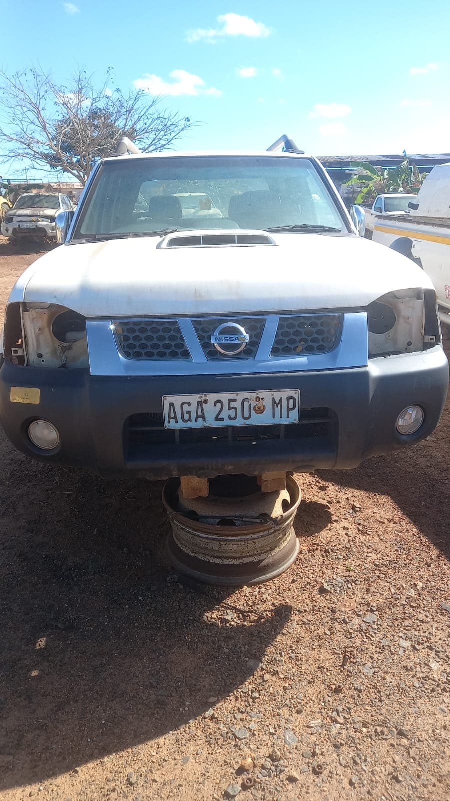 NISSAN HARDBODY C/D NP300 - 2017 — imagem 4