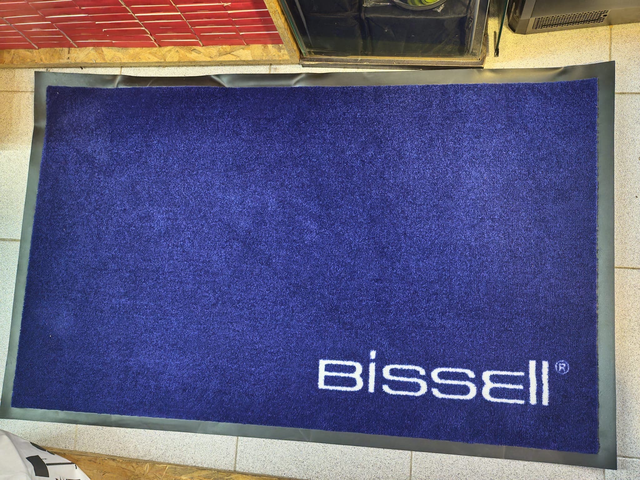 Tapete da marca Bissel — imagem 2