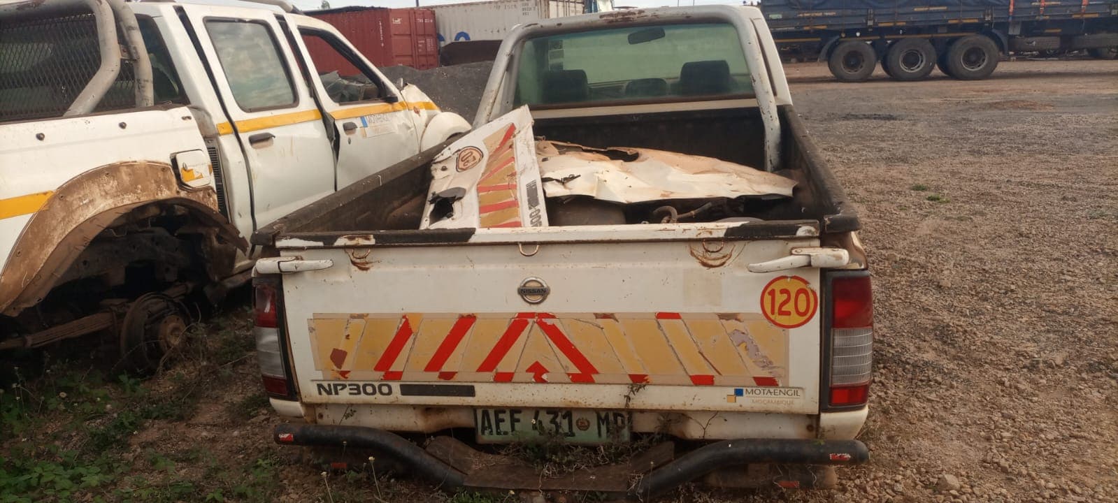 NISSAN HARDBODY /Cab -2013 — imagem 4