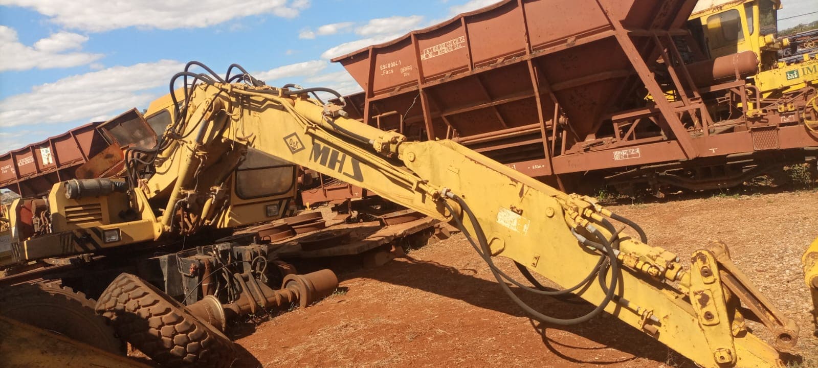 Road-Rail Wheeled Excavator O&K MHS – 1991 | Excavadora giratoria de neumáticos R-Route O&K MHS – 1991 — imagen 3