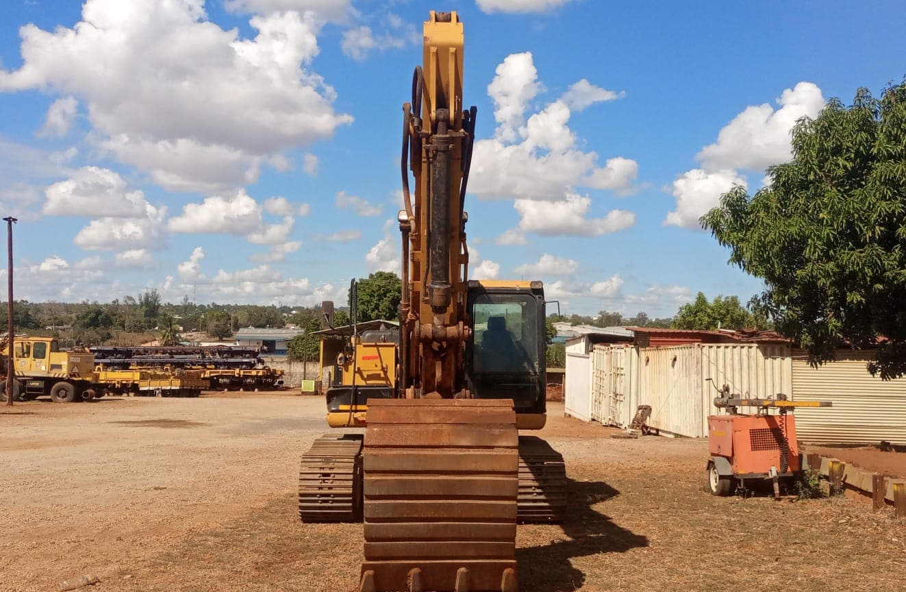Escavadora de Rastos 20T - 2014 — image 13