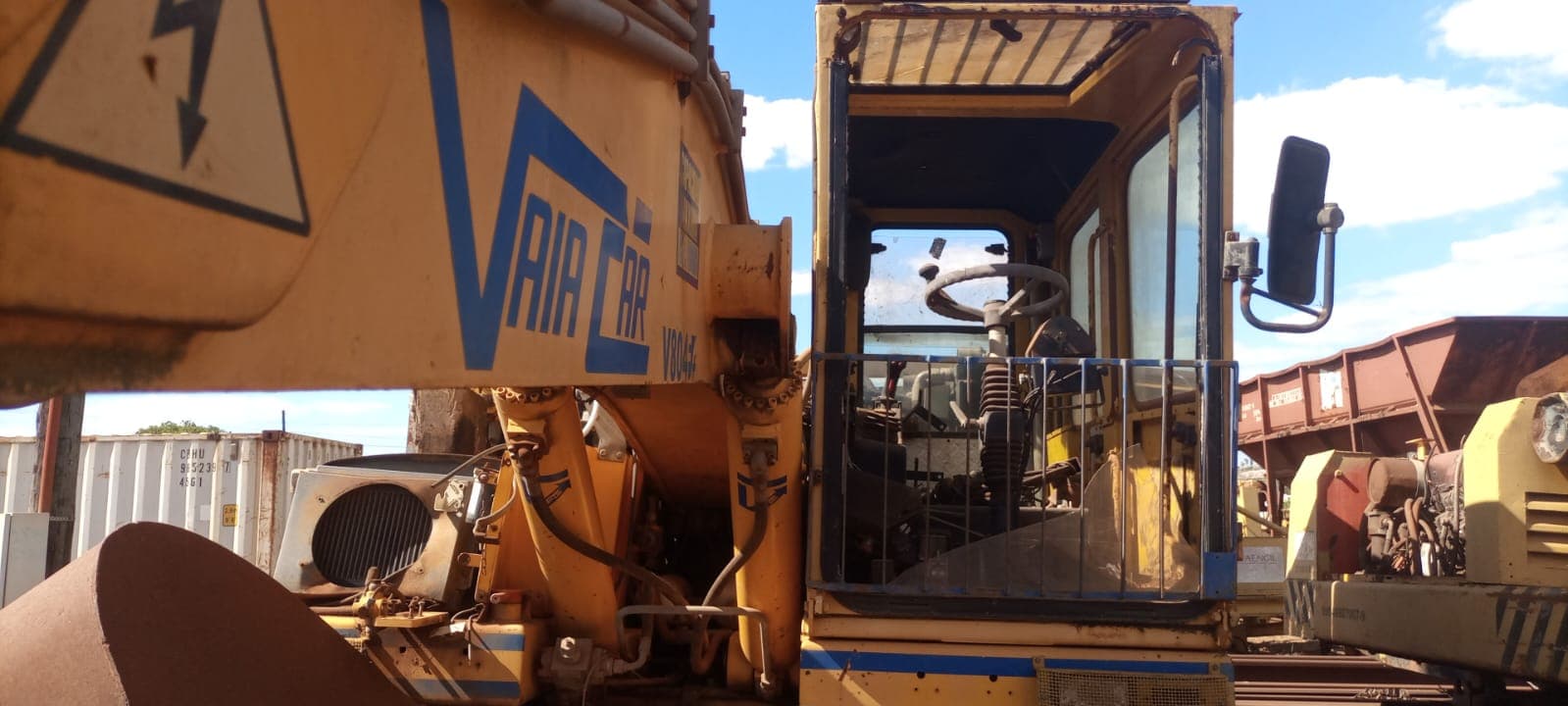 Road-Rail Wheeled Excavator VAIACAR V80 FS+ – 2009 | Escavadora Giratória de Pneus R-Route VAIACAR V80 FS+ – 2009 — imagem 5