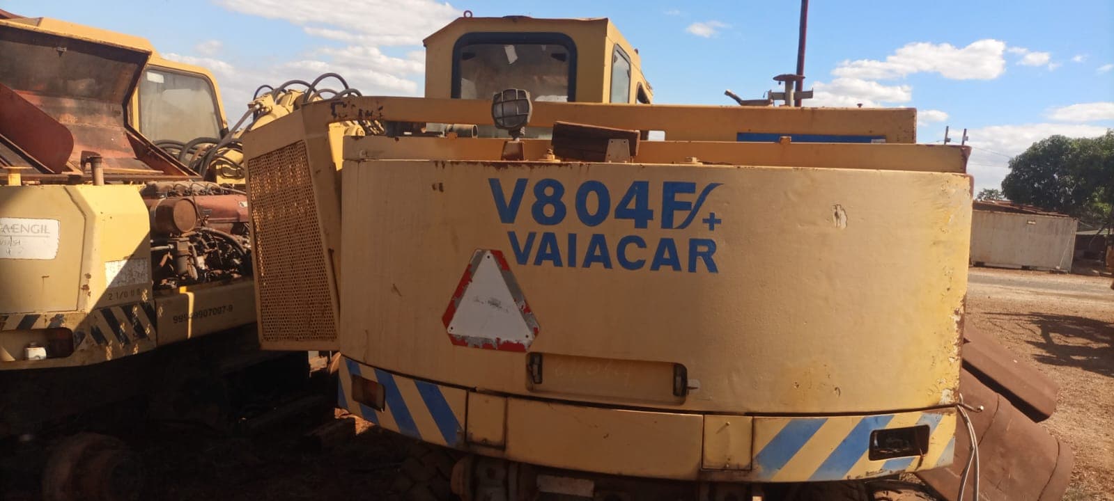 Road-Rail Wheeled Excavator VAIACAR V80 FS+ – 2009 | Escavadora Giratória de Pneus R-Route VAIACAR V80 FS+ – 2009 — imagem 2