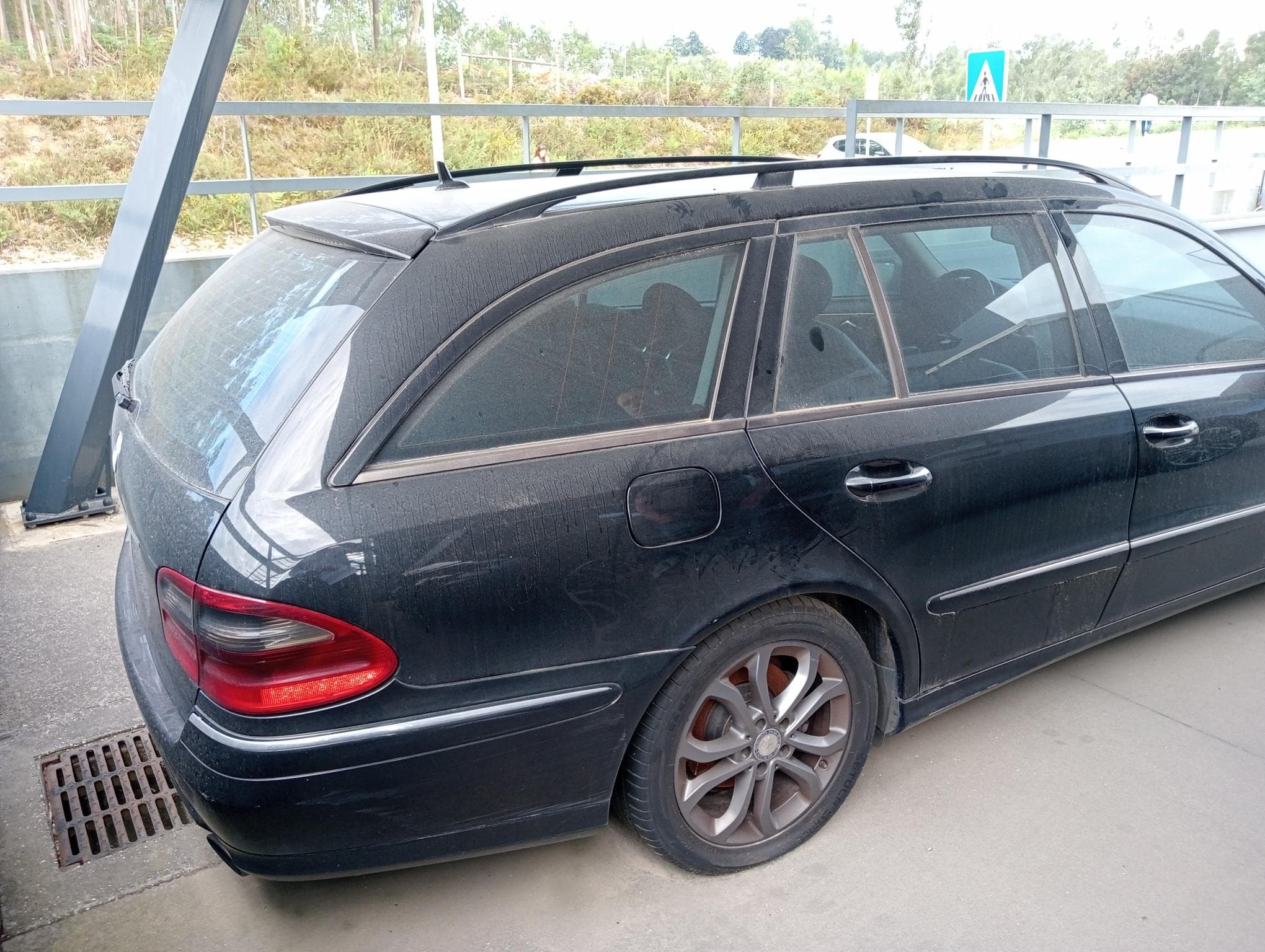 Mercedes-Benz E220 · Ano 2008 — imagen 4