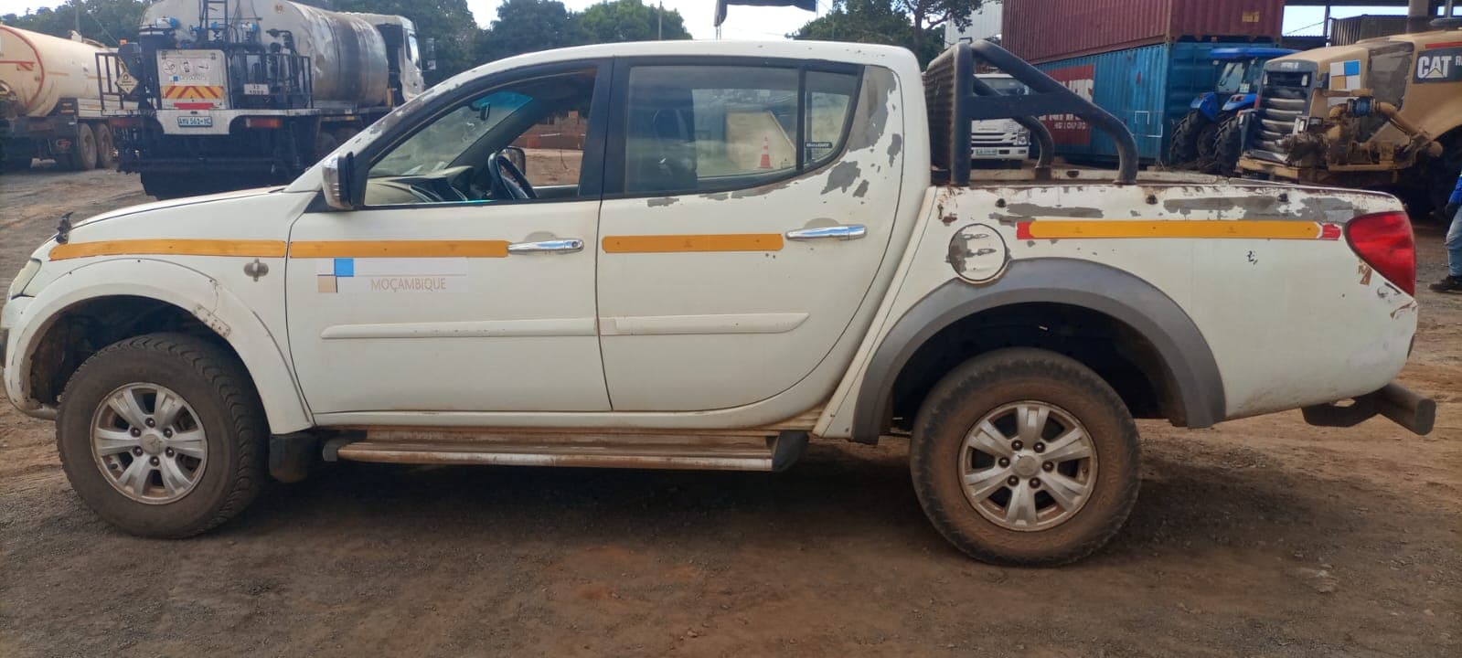 MITSUBISHI TRITON 3.2 GLS D/C - 2013 — imagem 17
