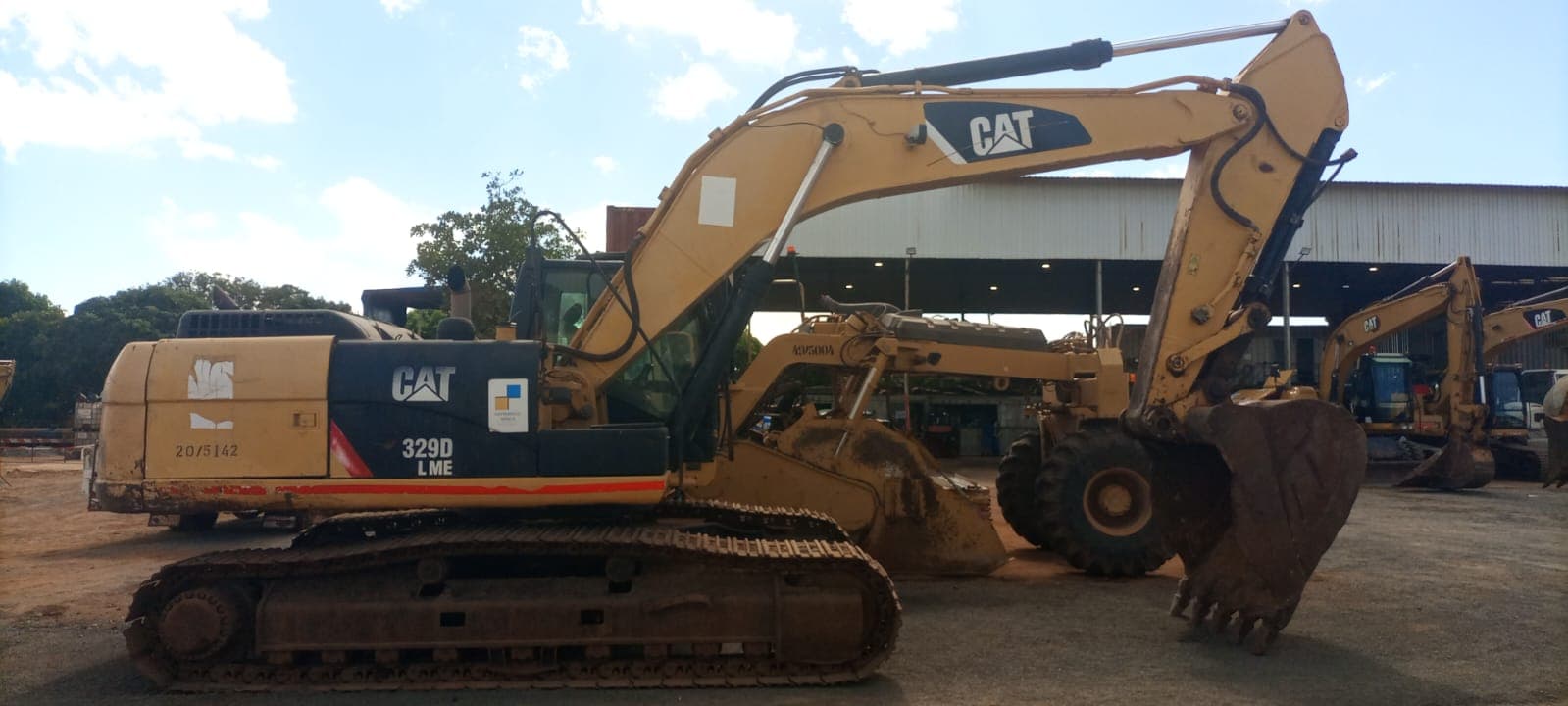 Escavadora de Rastos 30T - 2014