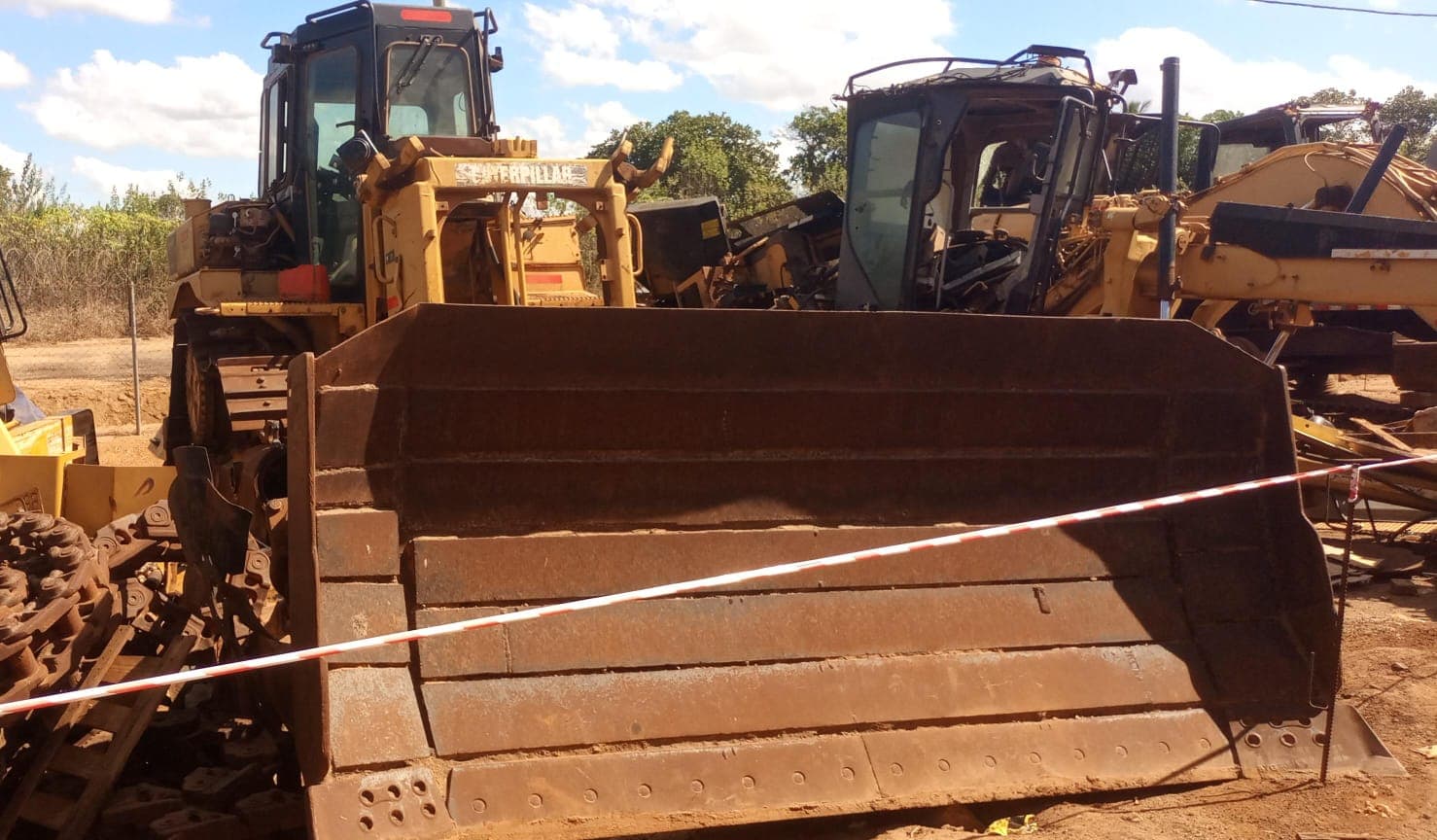 Tractor de Rastos - 2011 — imagem 4