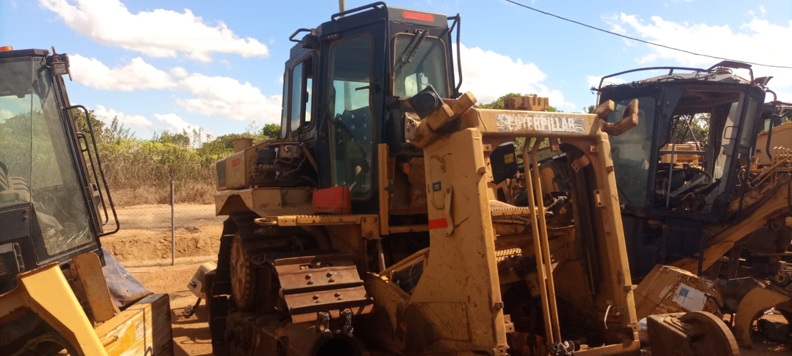 Tractor de Rastos - 2011 — imagem 7