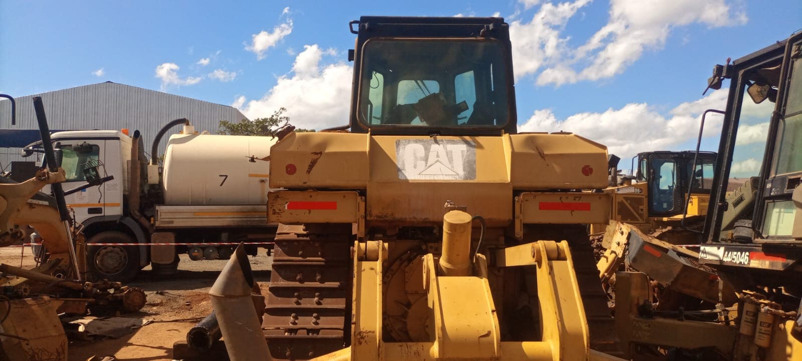 Tractor de Rastos - 2011 — imagem 5