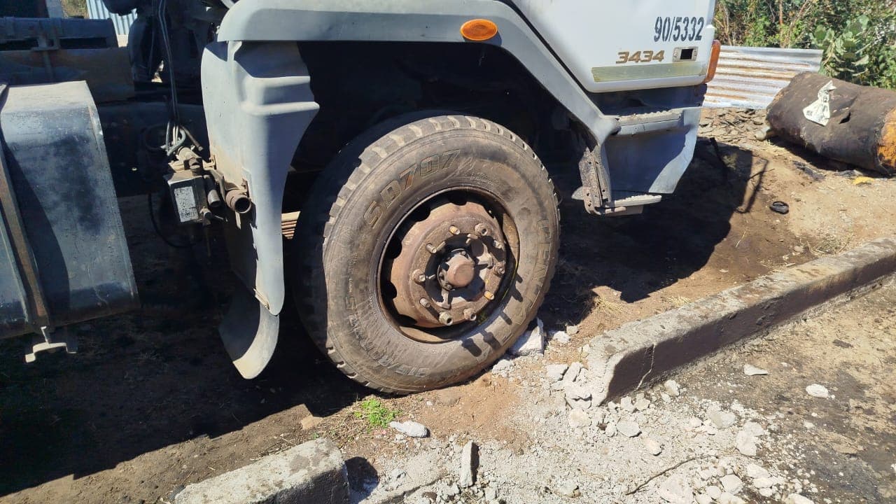 TATA NOVUS K5DEF 26T (6X4) - 2013 — imagem 9