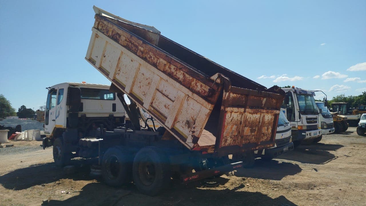 TATA NOVUS K5DEF 26T (6X4) - 2014 — imagem 14