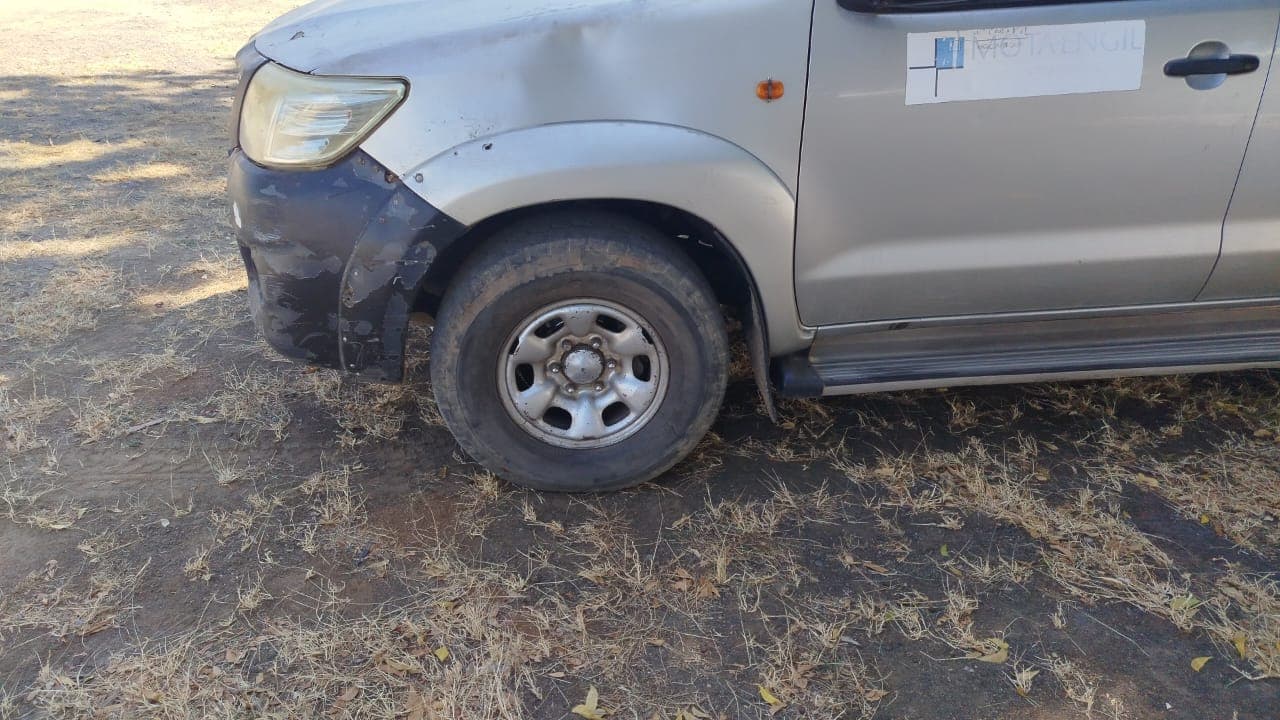 Toyota Hilux 2.5 C/D - 2011 — imagem 6