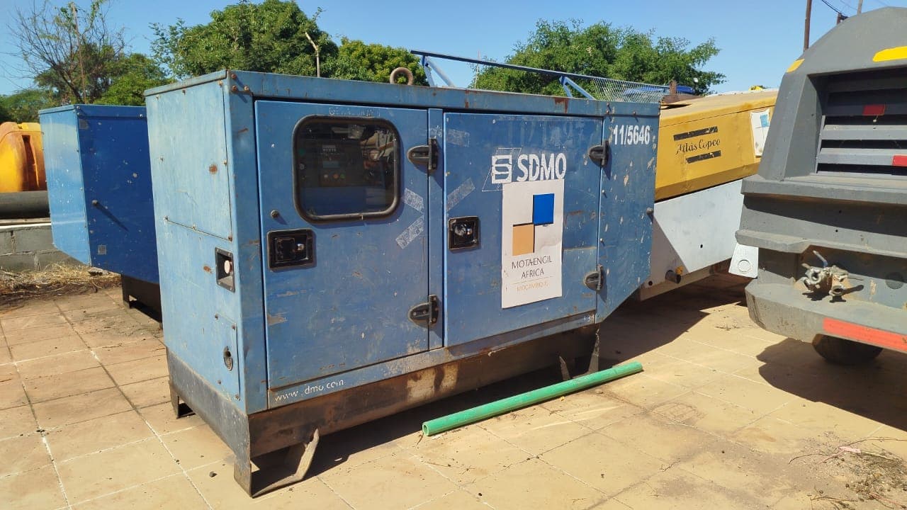 Gerador SDMO J33 - 2006