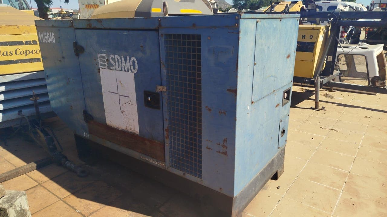 Gerador SDMO J33 - 2006 — imagem 2