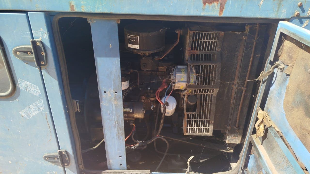 Gerador SDMO J33 - 2006 — imagem 3