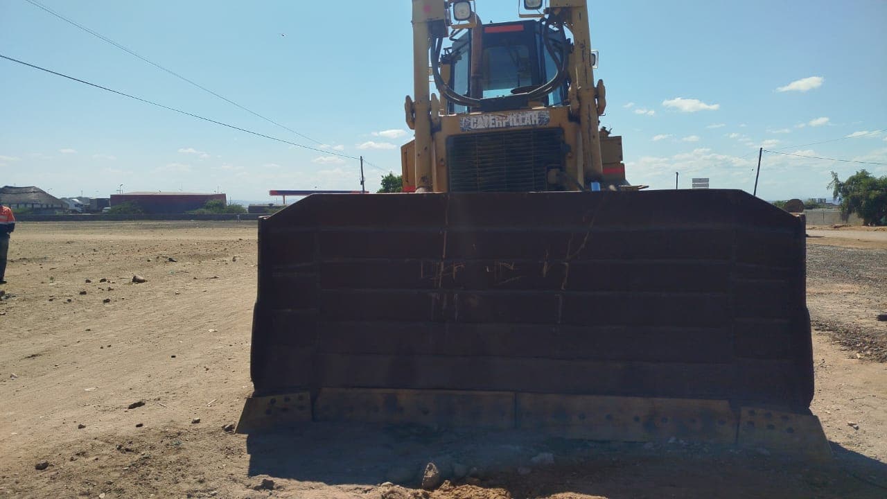 Tractor de Rastos 20T - 2011 — imagen 4