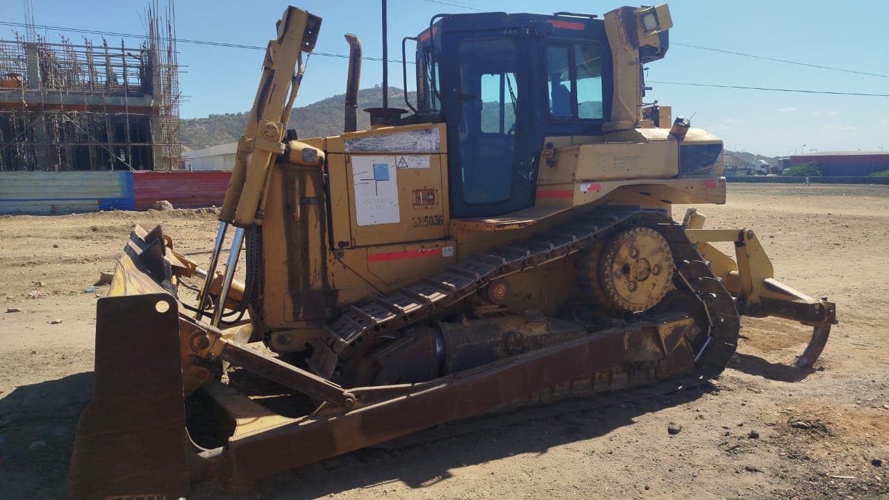 Tractor de Rastos 20T - 2011 — imagen 3