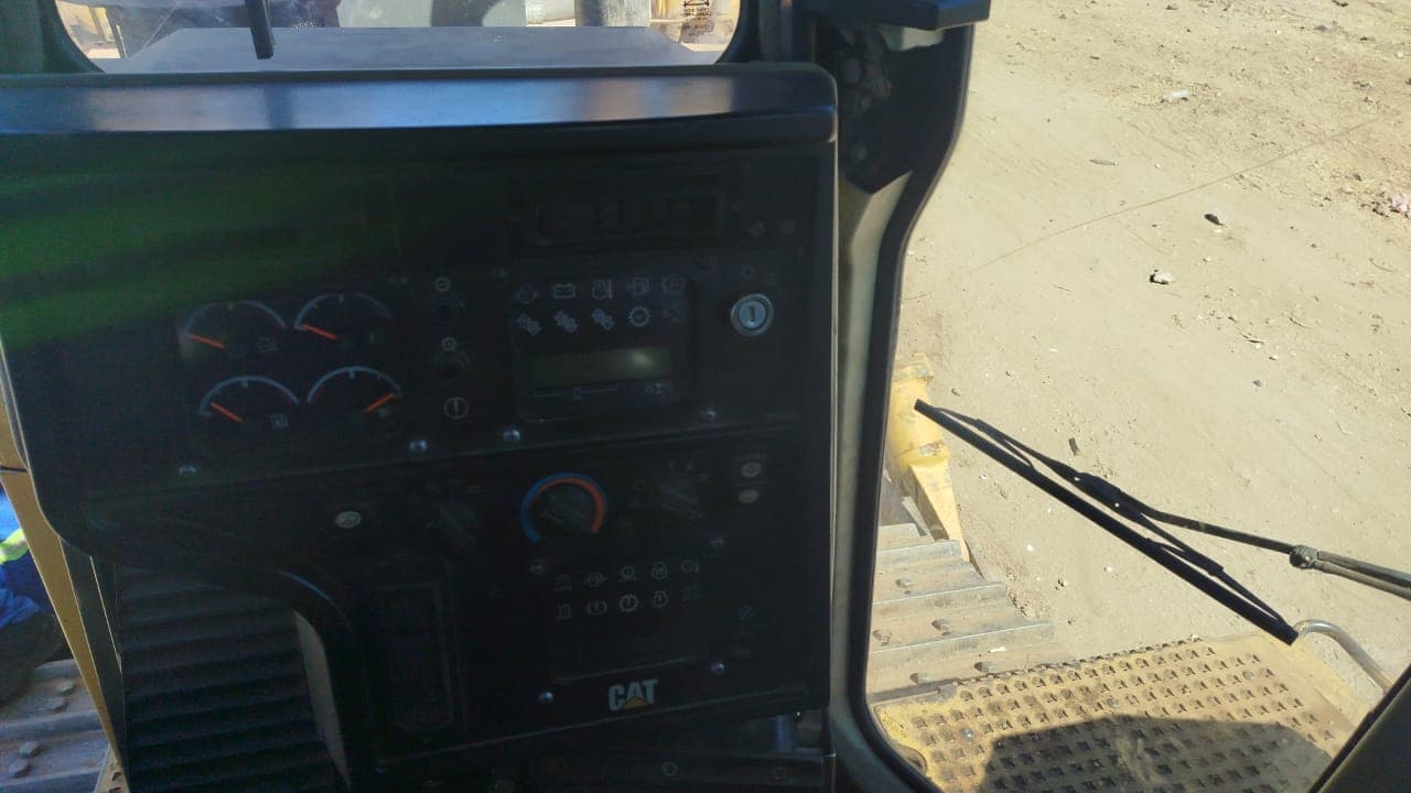 Tractor de Rastos 20T - 2011 — imagen 7