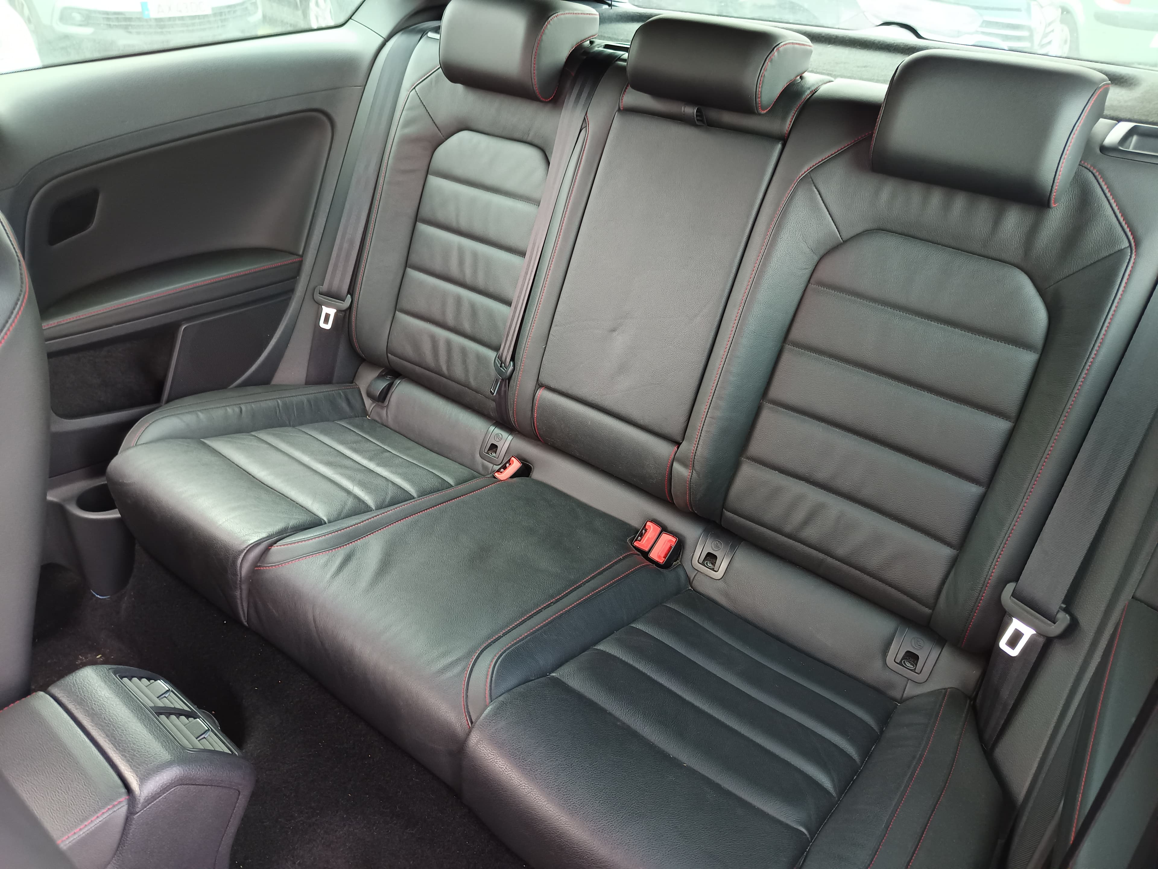 Volkswagen Golf VII 2.0 TSI GTI Performance · Ano 2014 — imagen 26