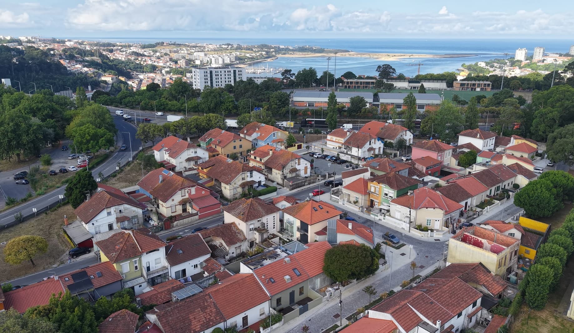 V4 House with garden · Campo Alegre, Porto — image 11