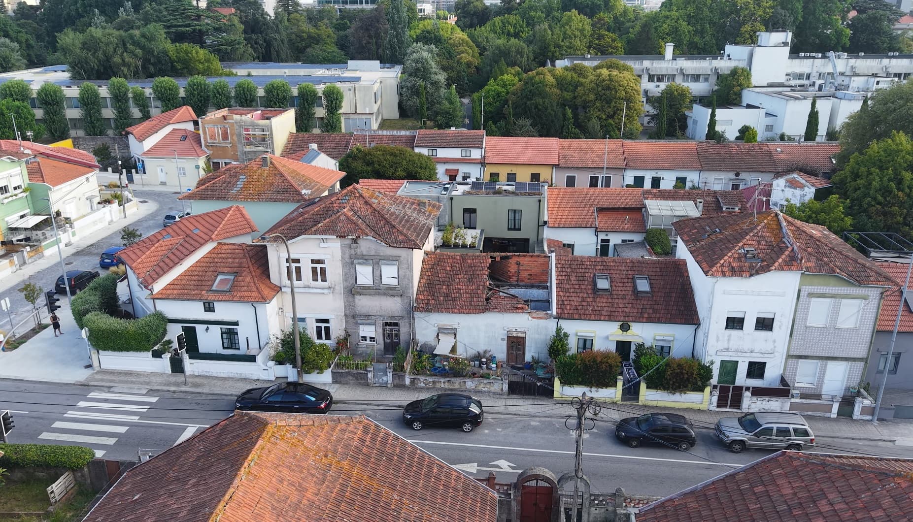V4 House with garden · Campo Alegre, Porto — image 12