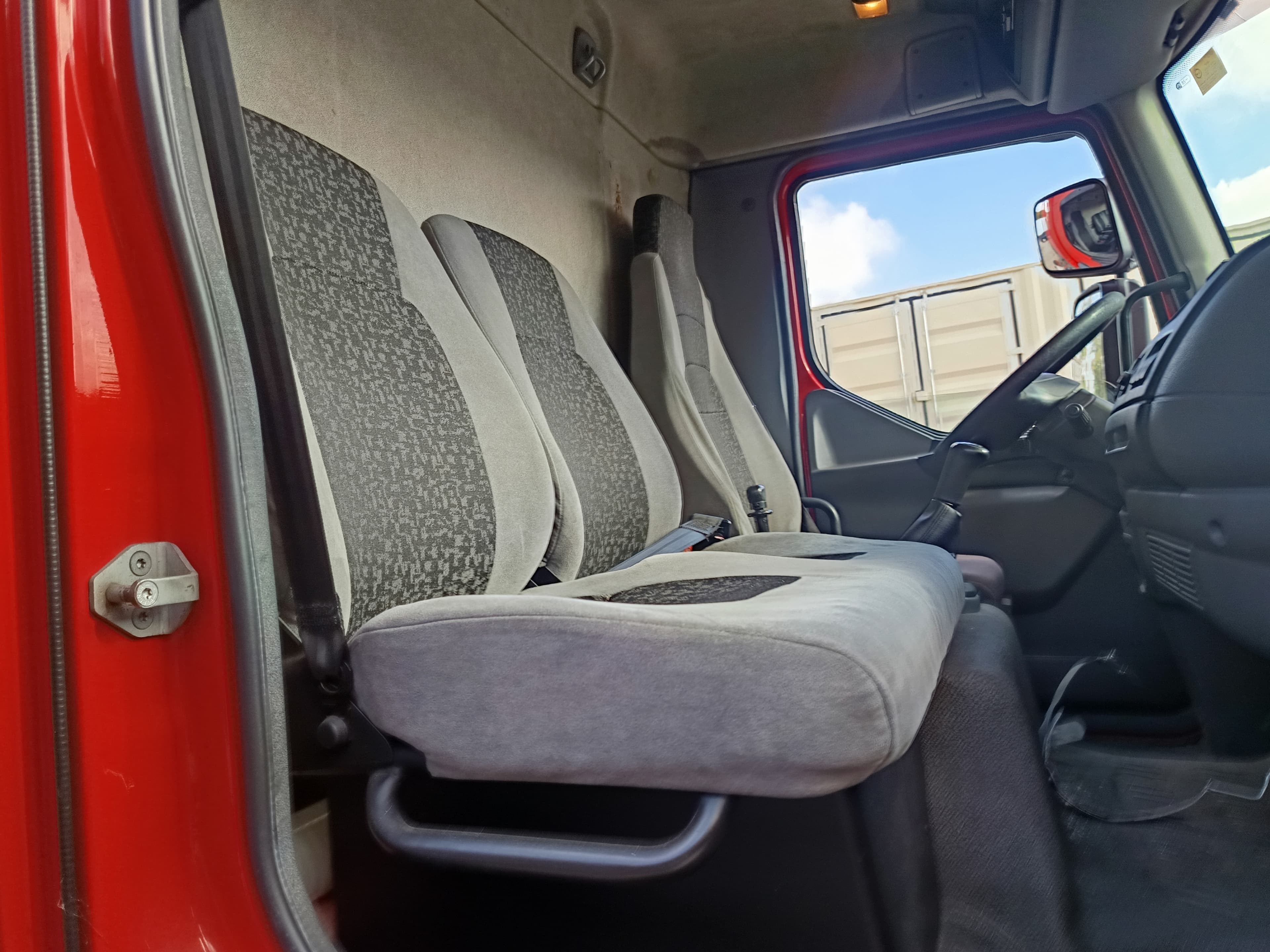 DAF LF 45.180 · Ano 2007 — imagem 30
