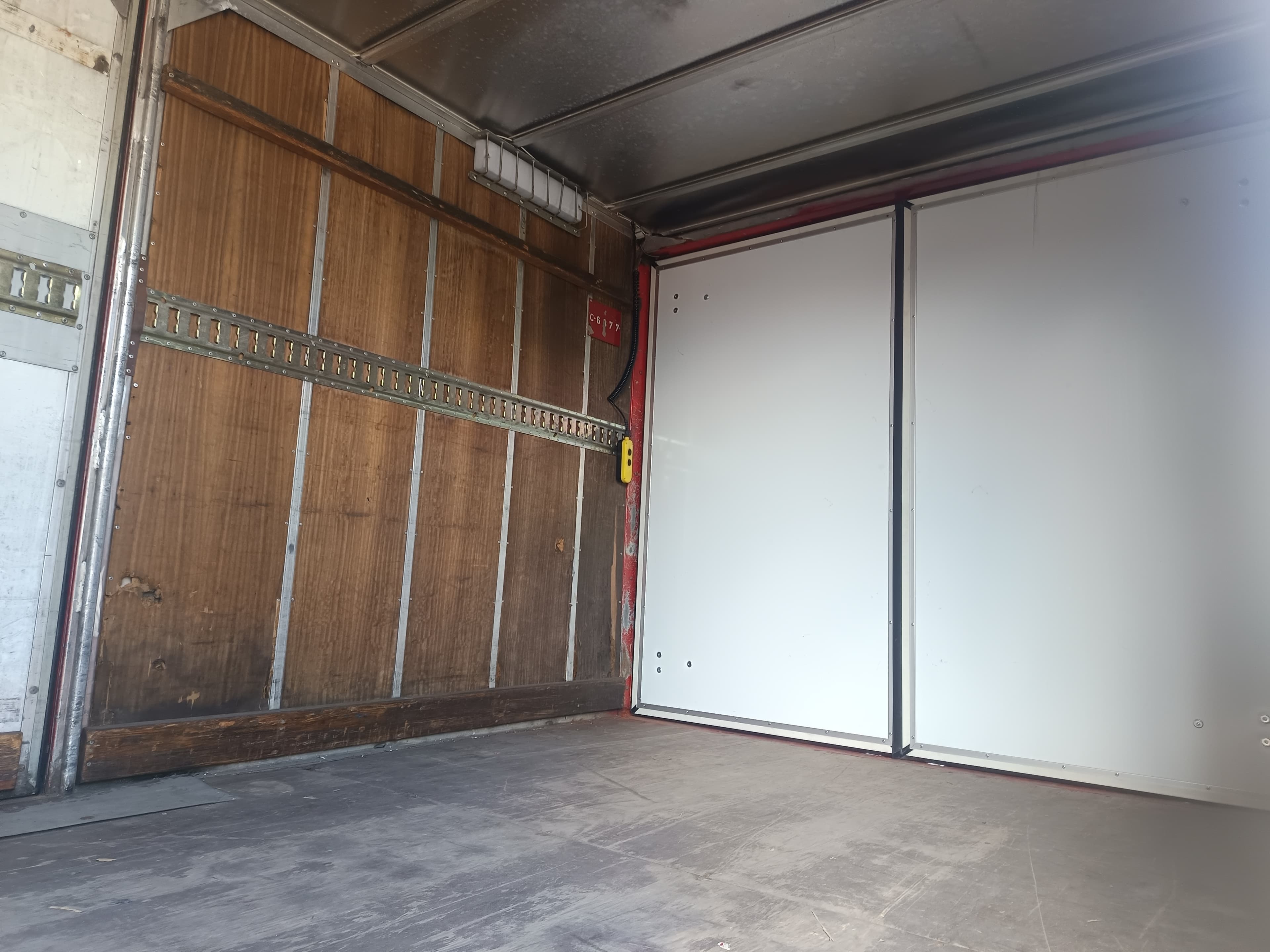 DAF LF 45.180 · Ano 2007 — imagem 11