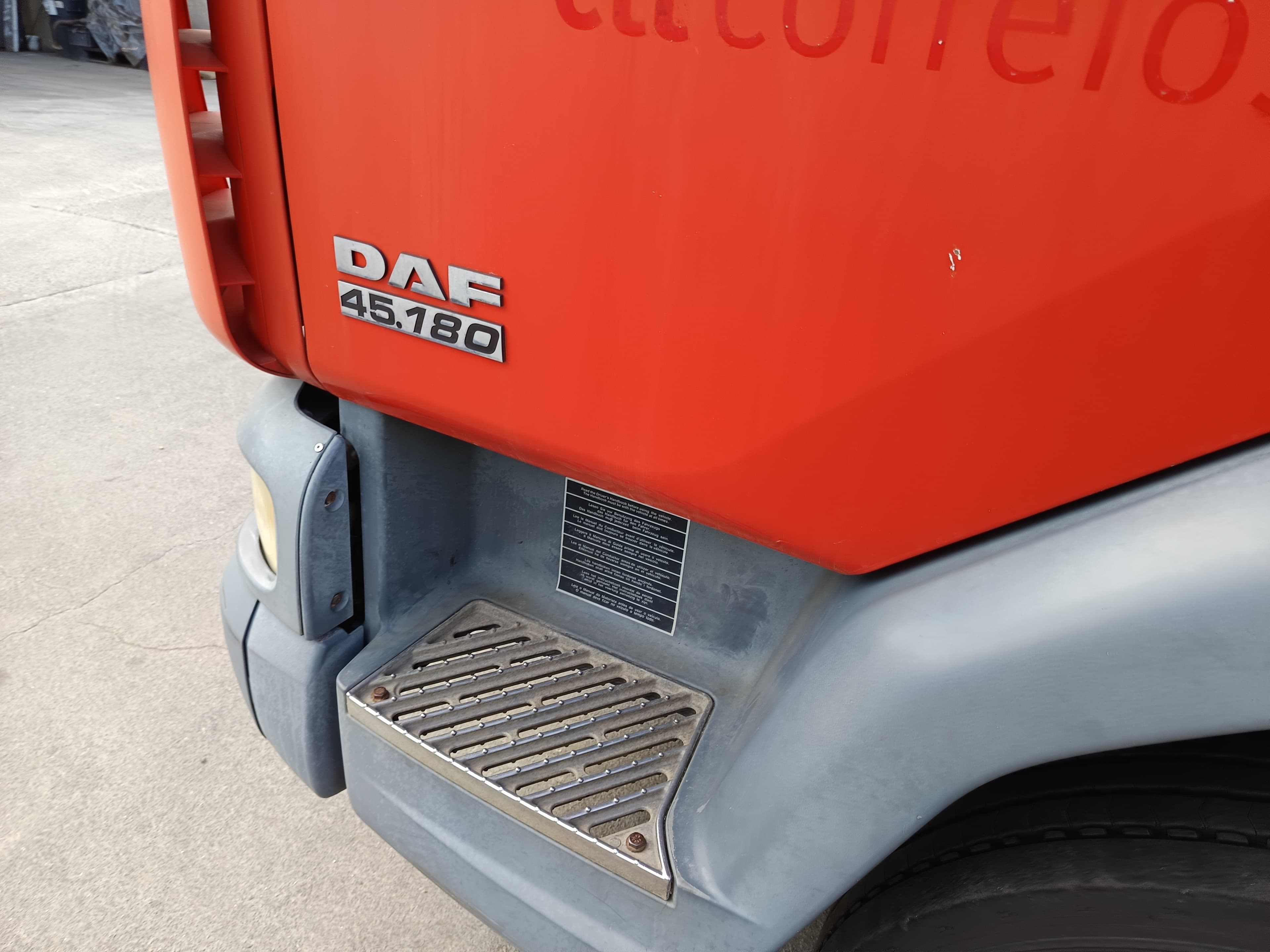 DAF LF 45.180 · Ano 2007 — imagem 36