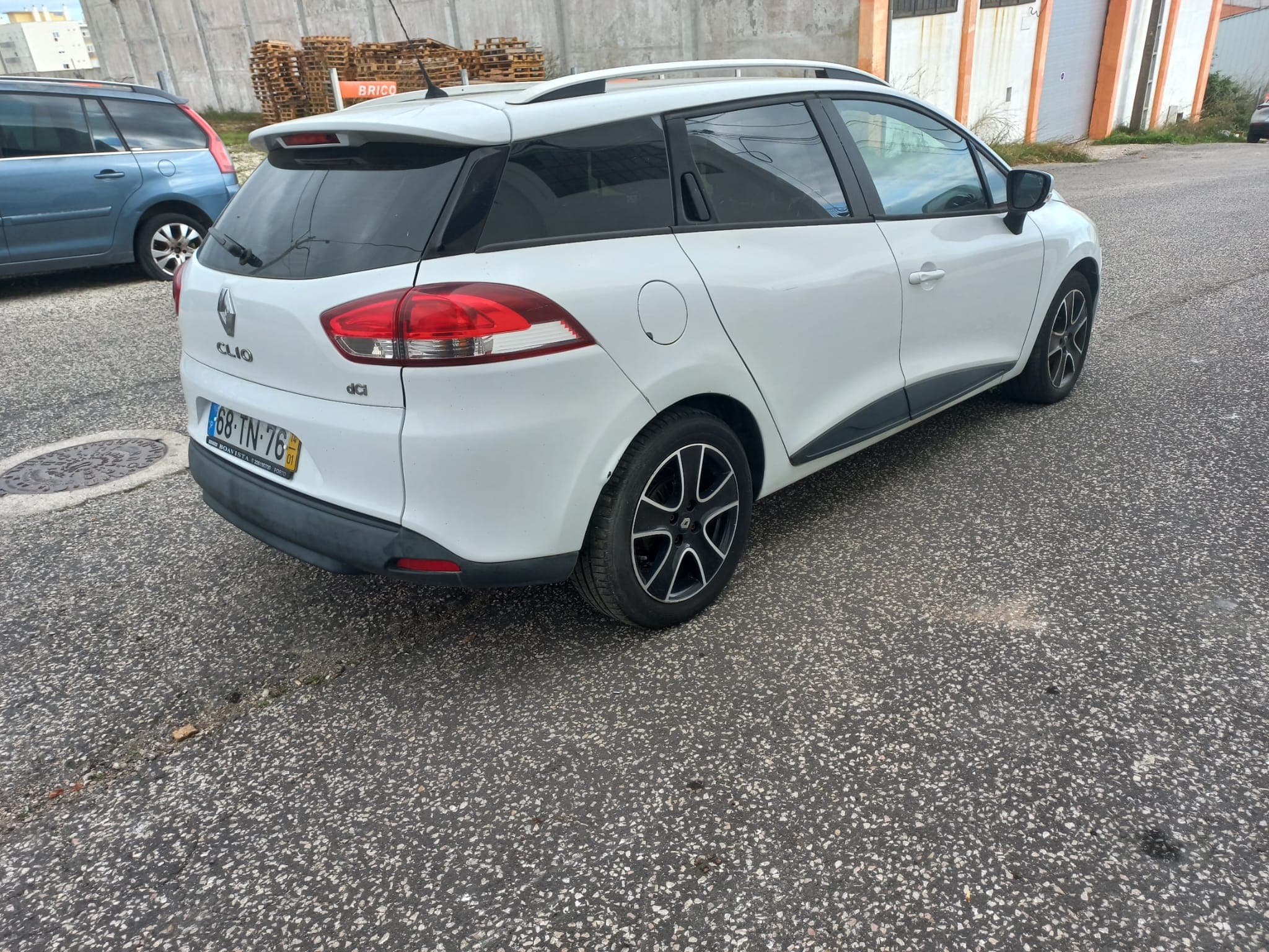 Renault Clio IV · Ano 2014     Més Janeiro — imagem 3