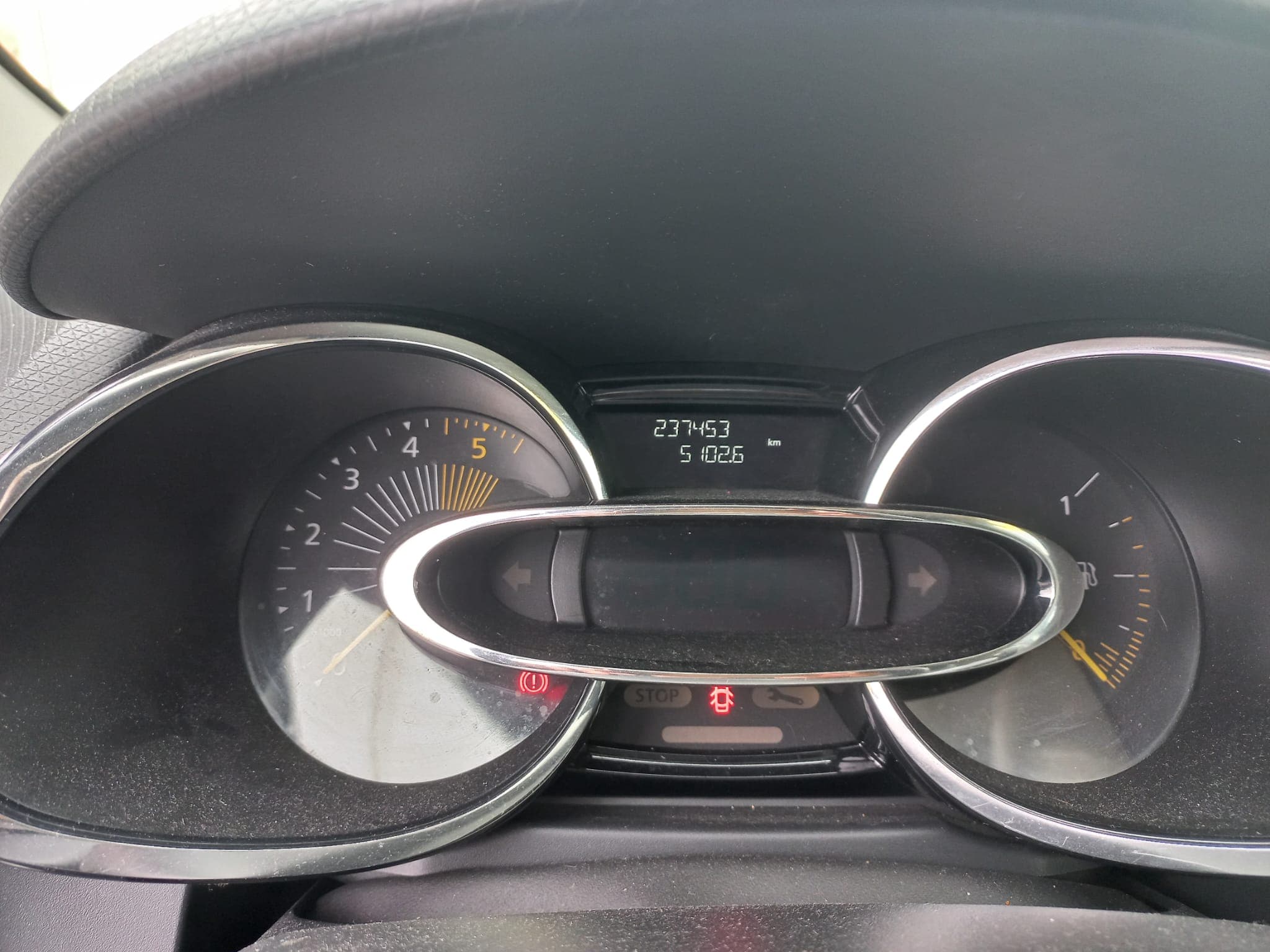 Renault Clio IV · Ano 2014     Més Janeiro — imagem 15