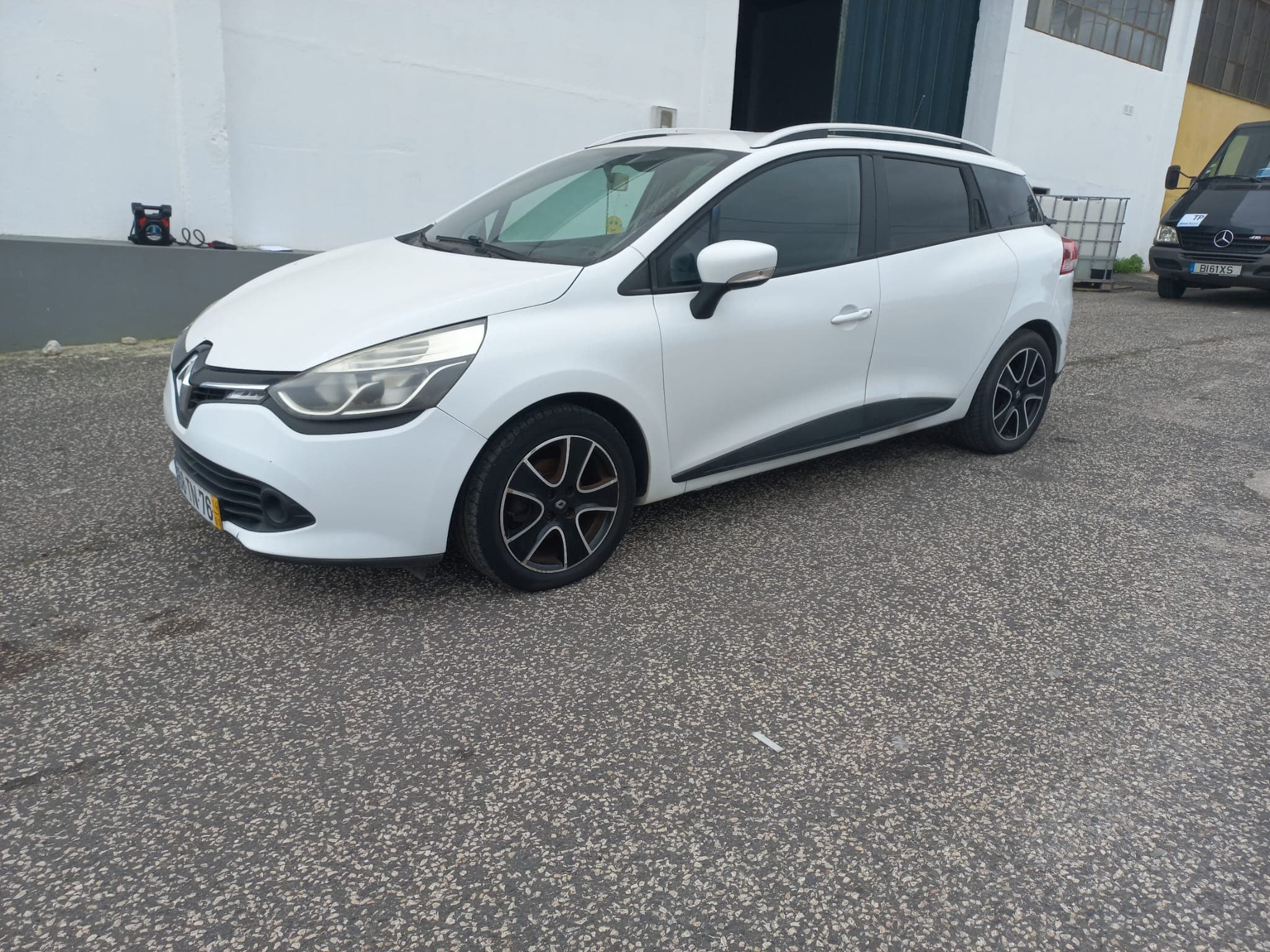 Renault Clio IV · Ano 2014     Més Janeiro — imagem 2