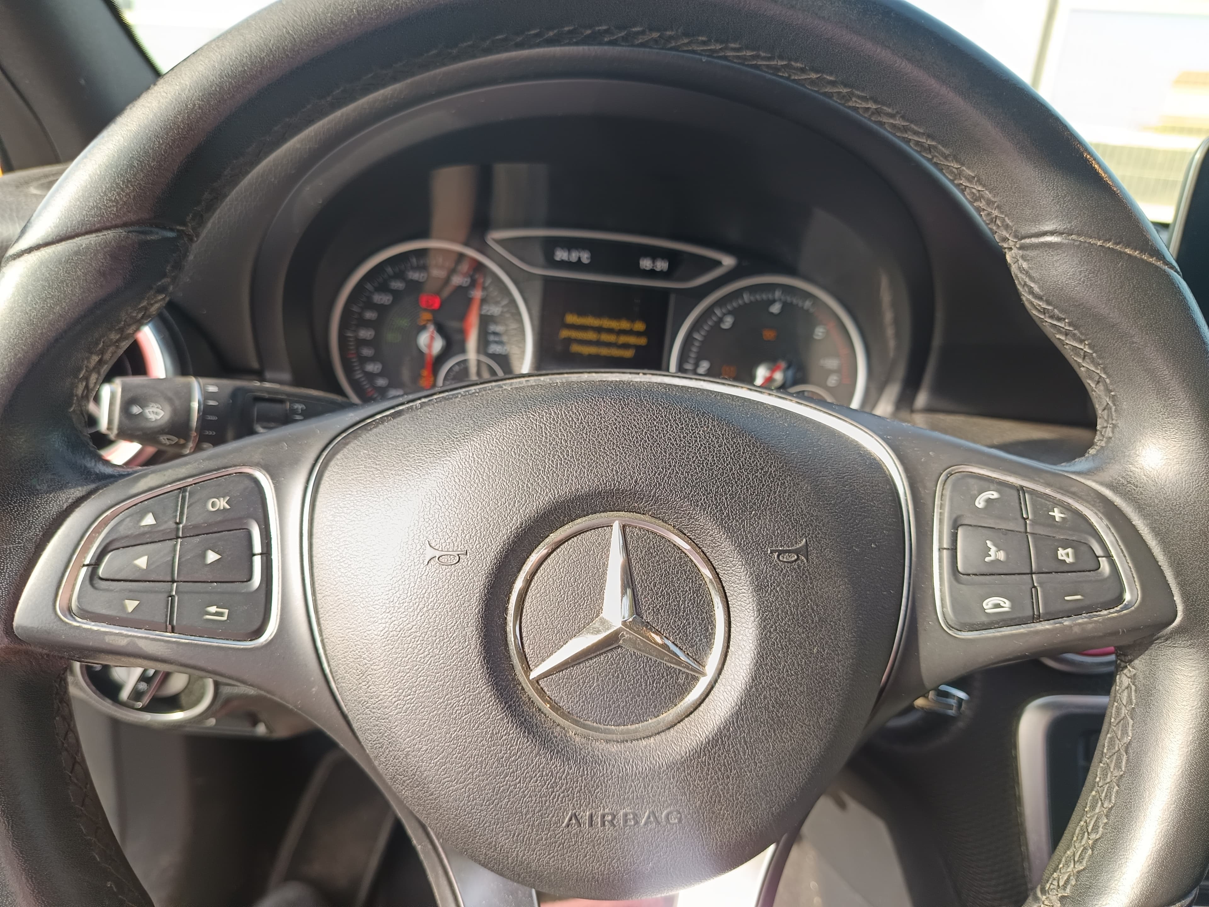 Mercedes-Benz — image 27