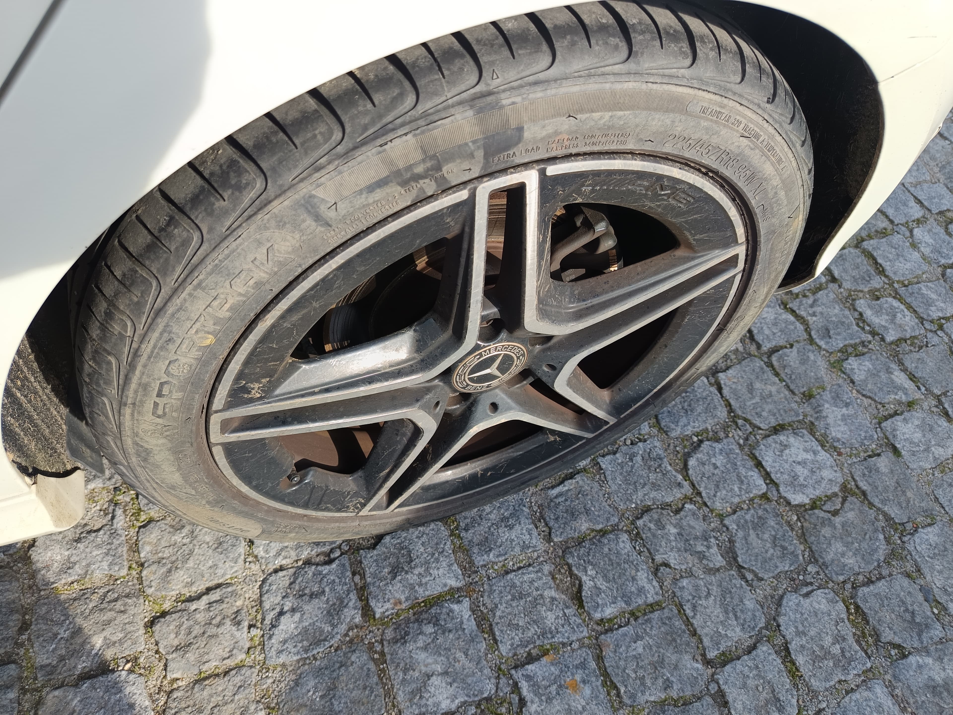 Mercedes-Benz — image 13