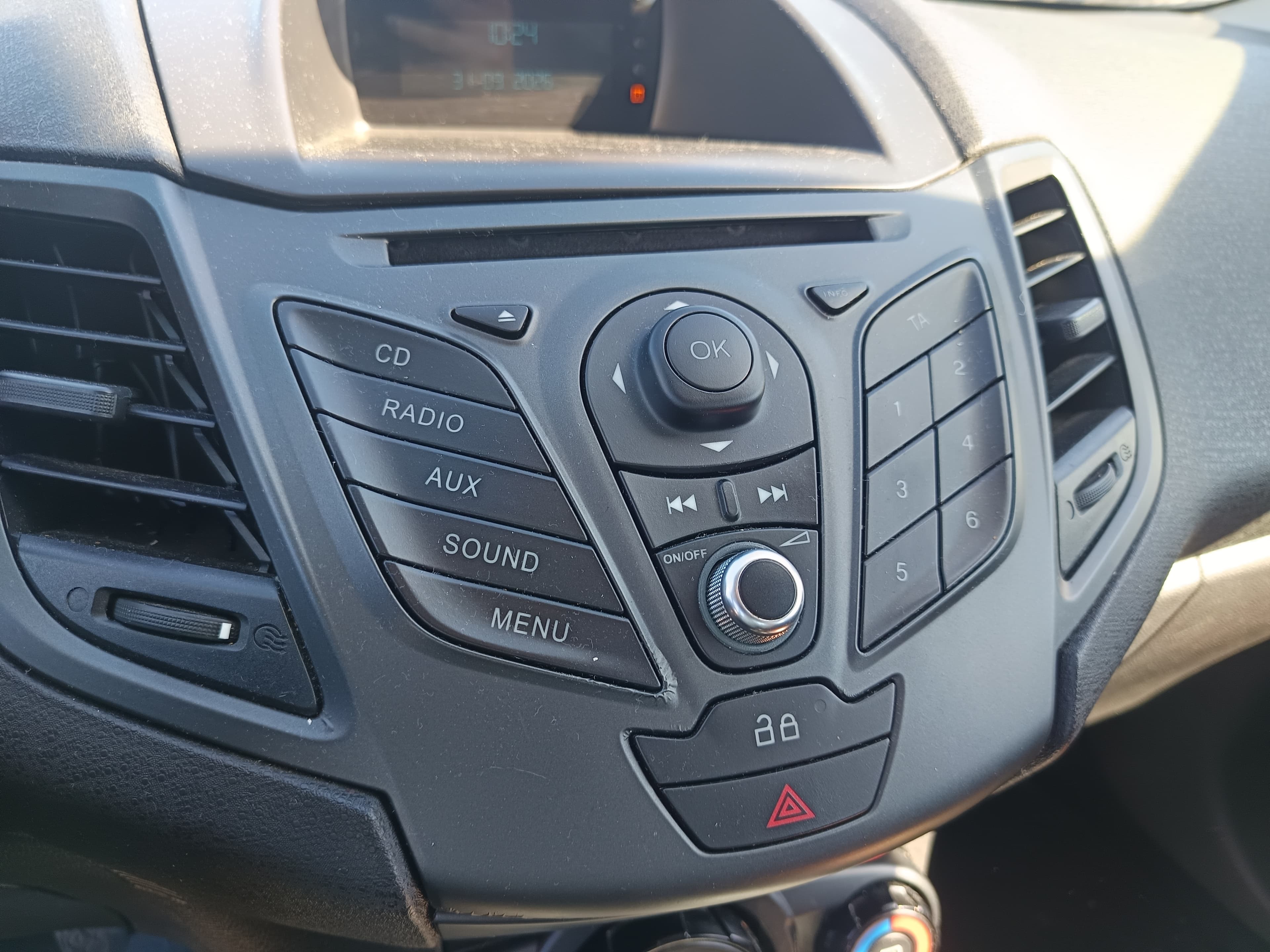Ford Fiesta · Ano 2019 — image 36