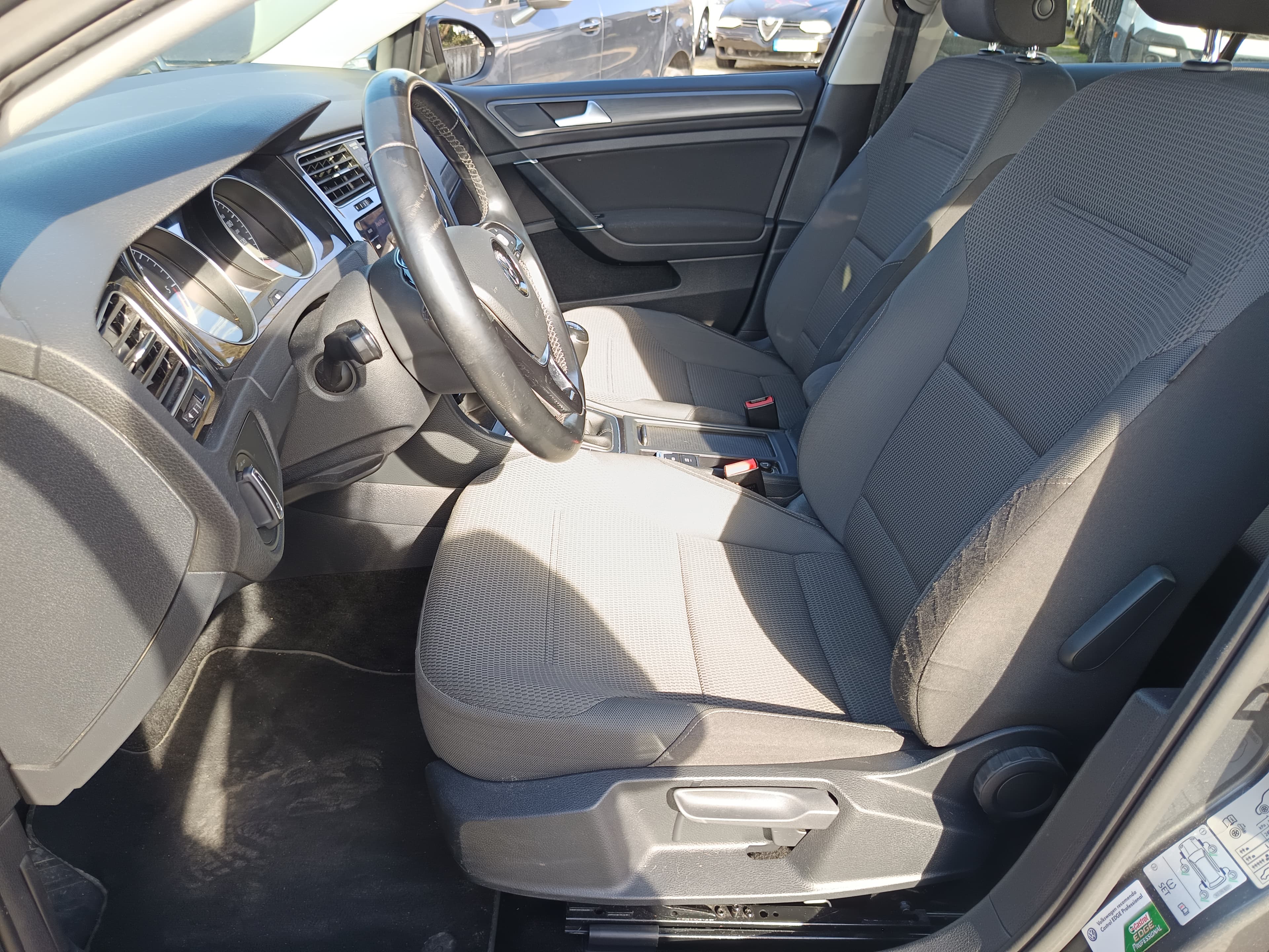 Volkswagen Golf · Ano 2020 — imagem 32