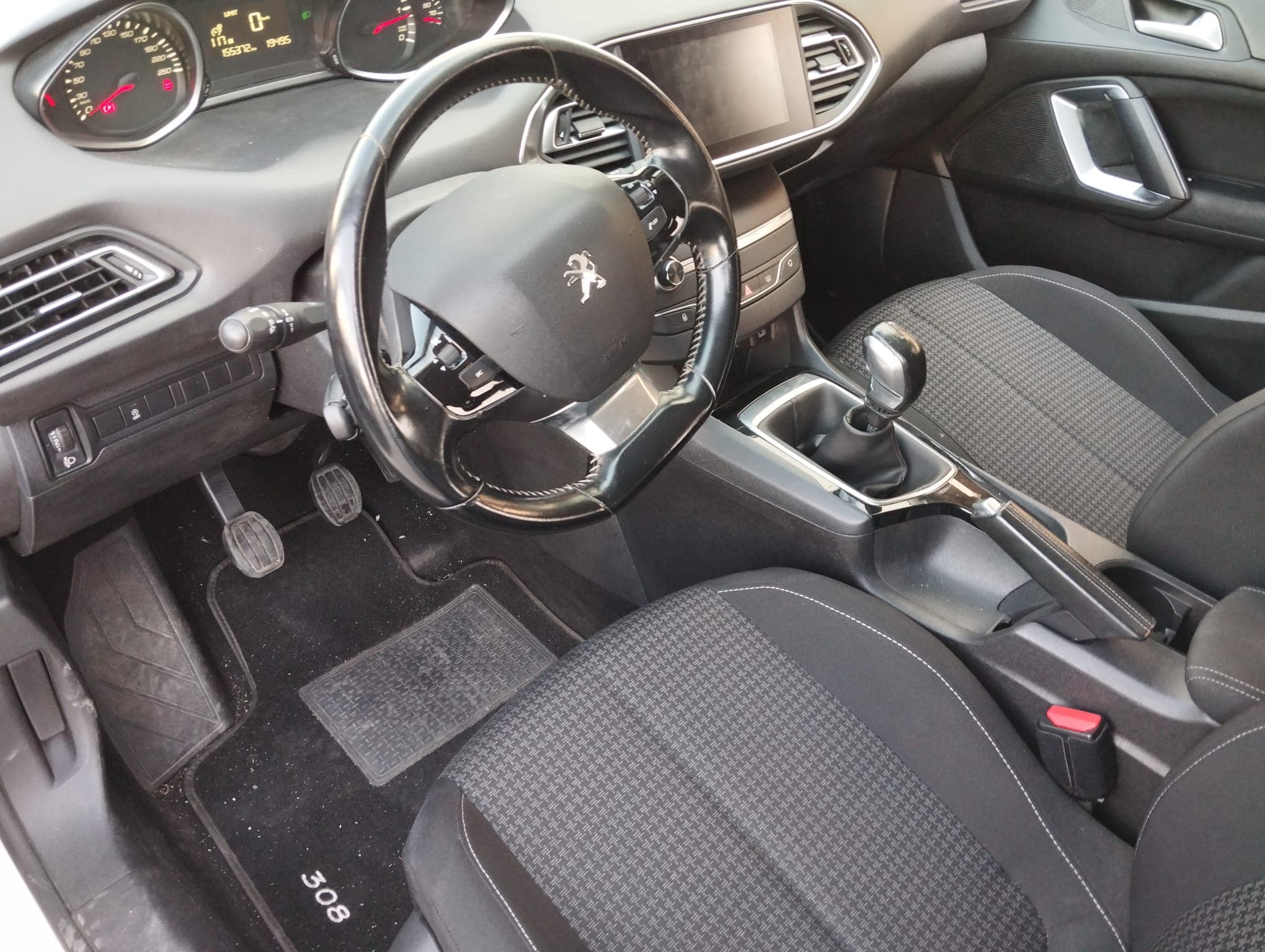 Peugeot 308 · Ano 2018 — imagem 22