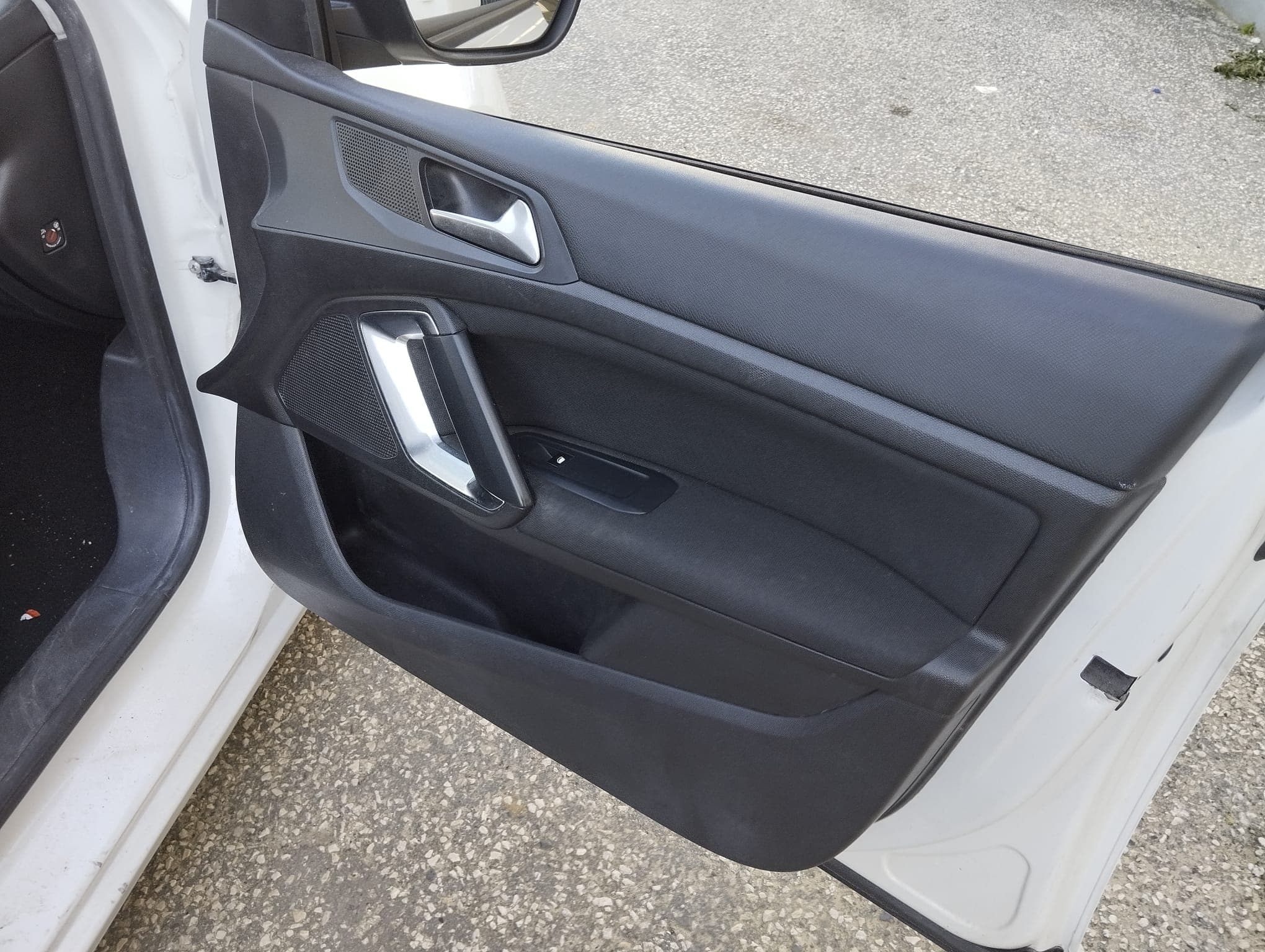Peugeot 308 · Ano 2018 — imagem 17