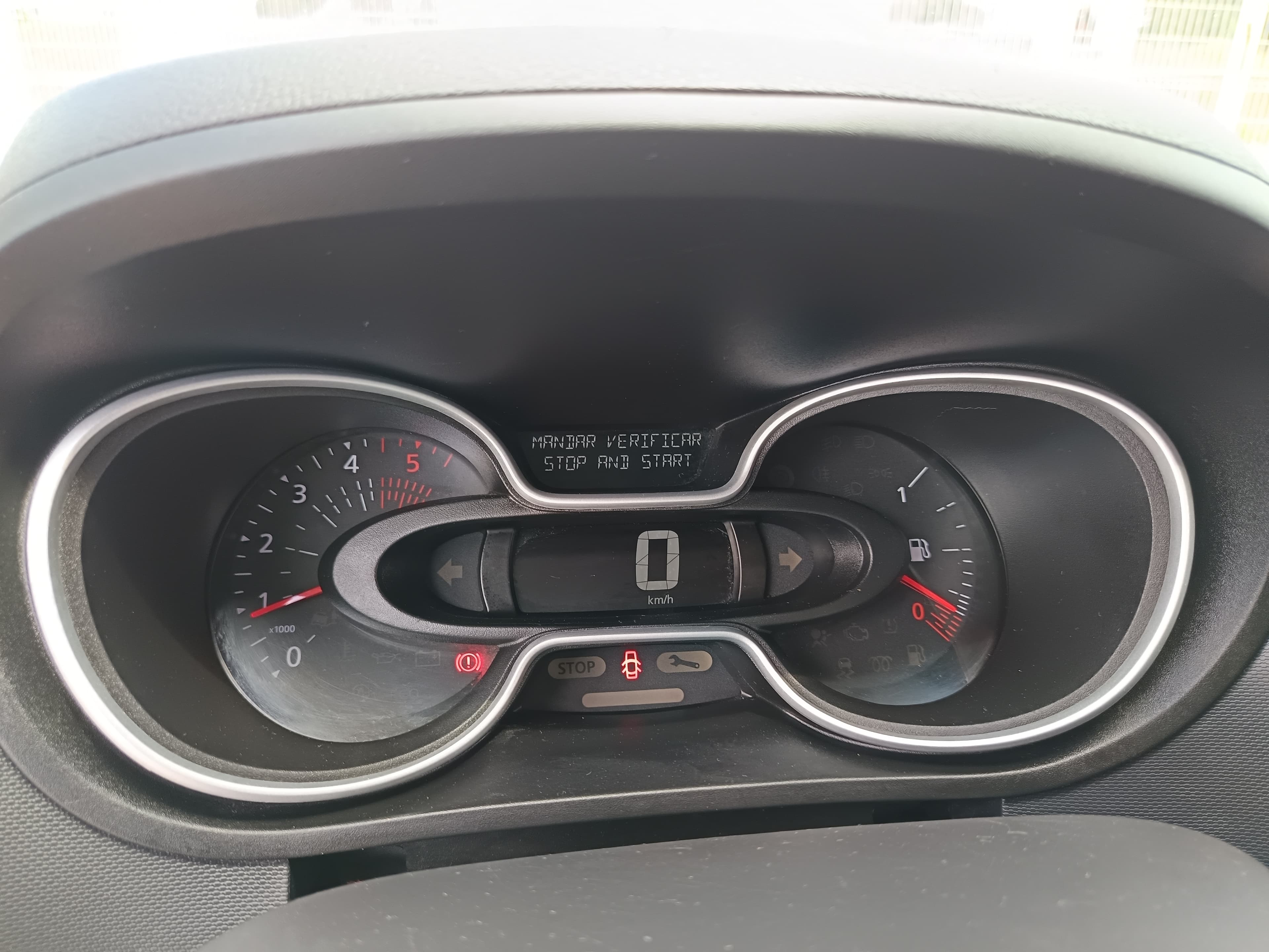Renault Trafic · Ano 2021 — imagen 35