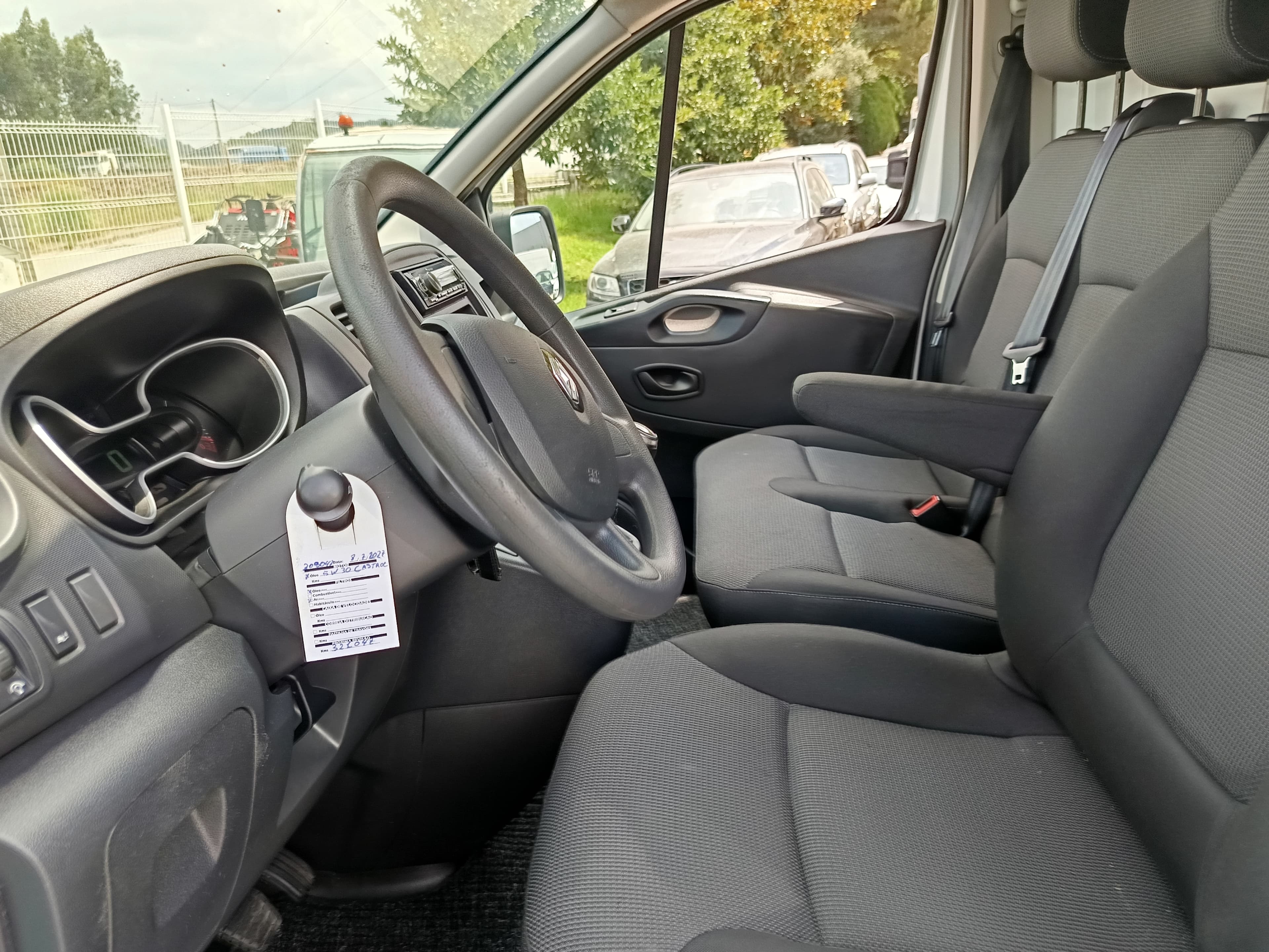 Renault Trafic · Ano 2021 — imagen 26
