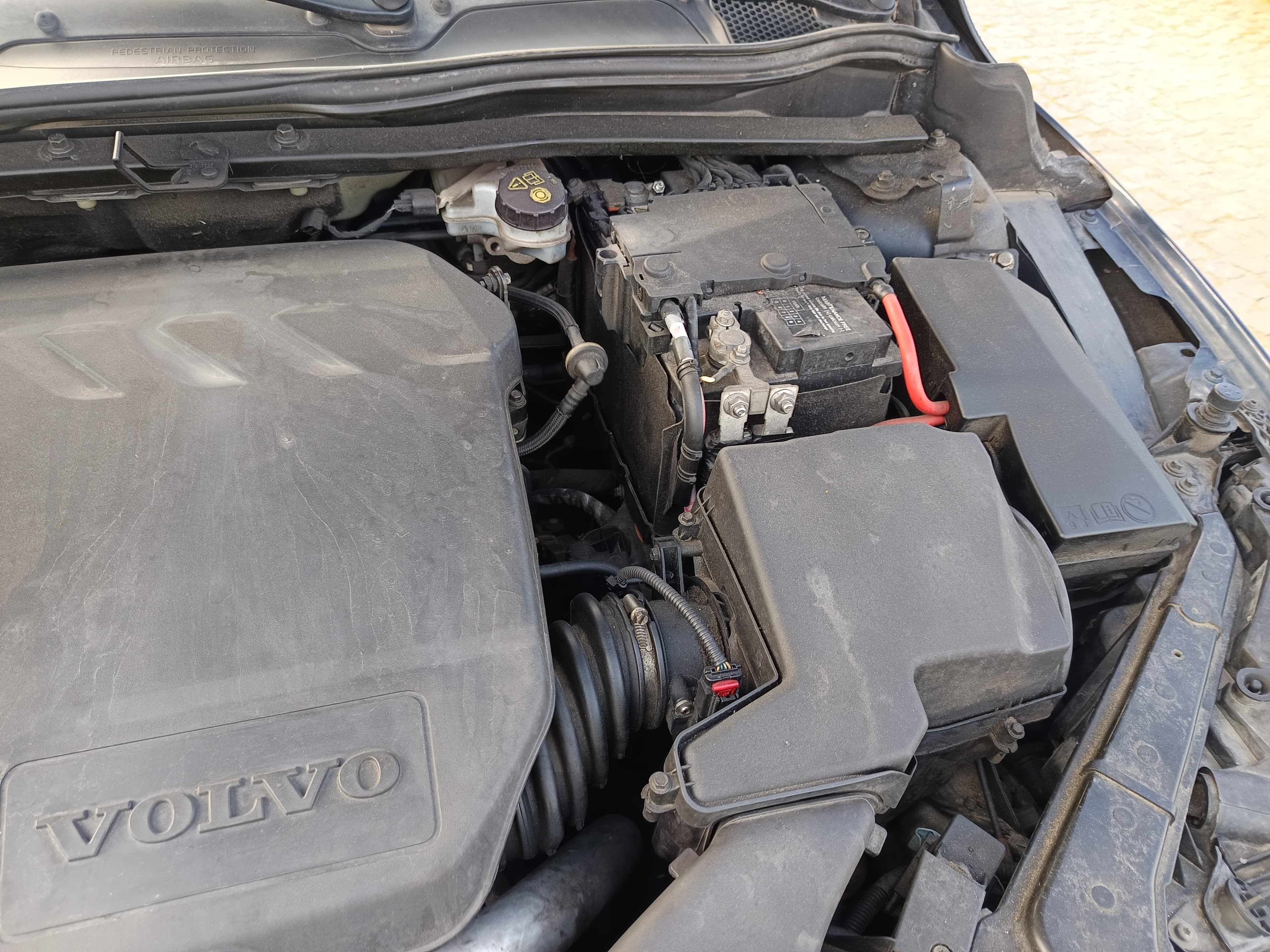Volvo V40 · Ano 2014 — image 19