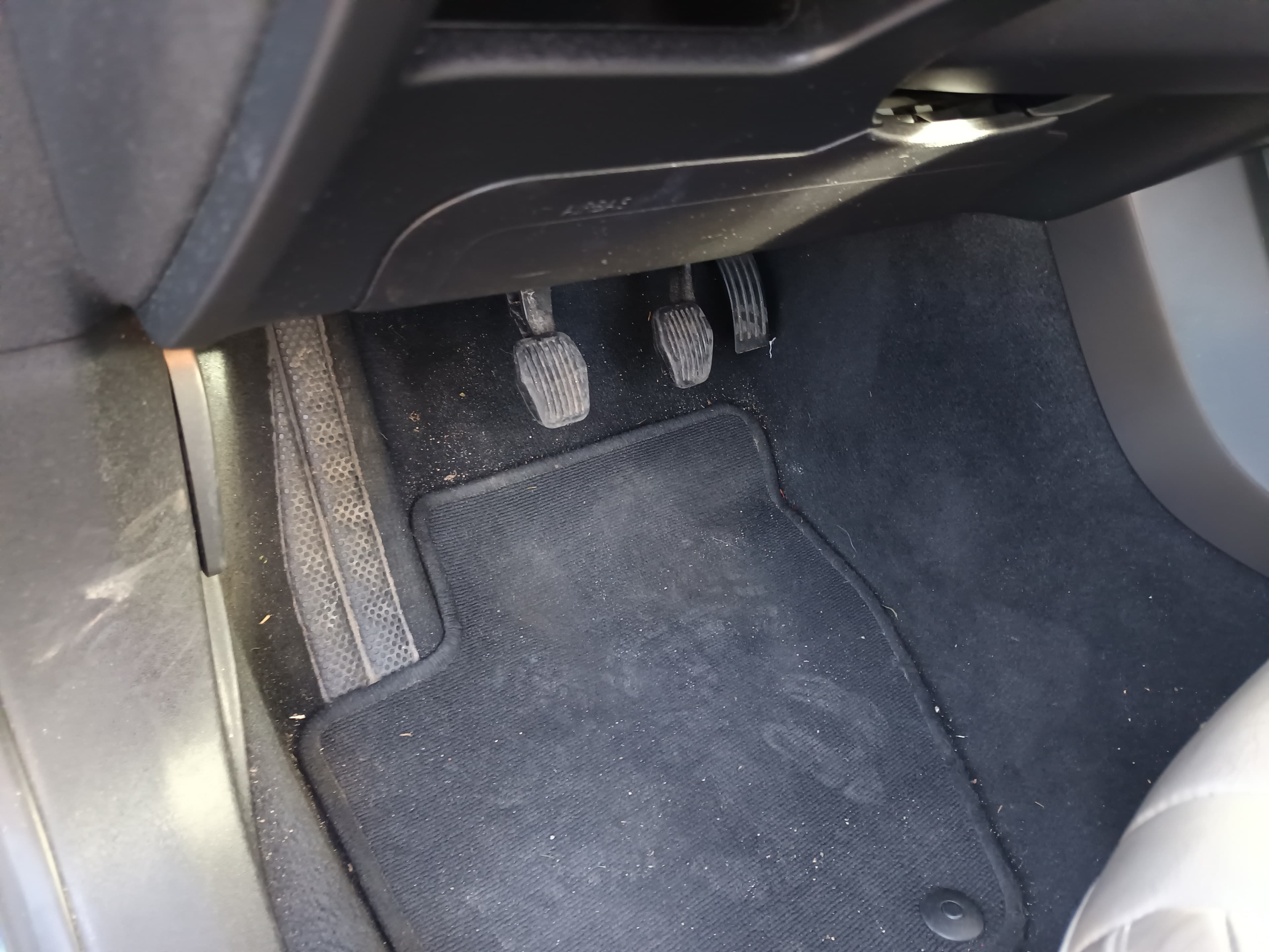Volvo V40 · Ano 2014 — image 36
