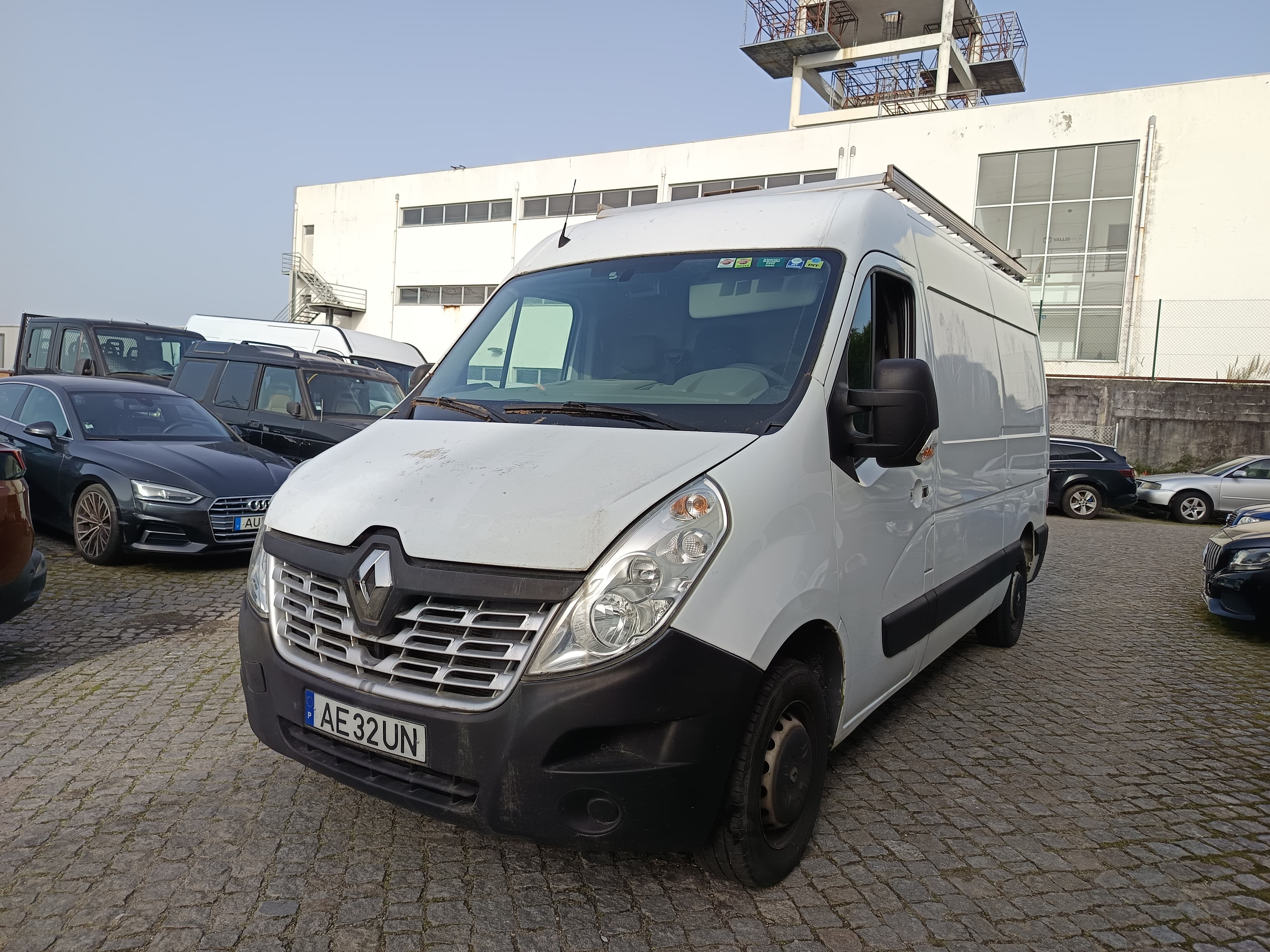 Renault Master · Ano 2015 — imagem 1