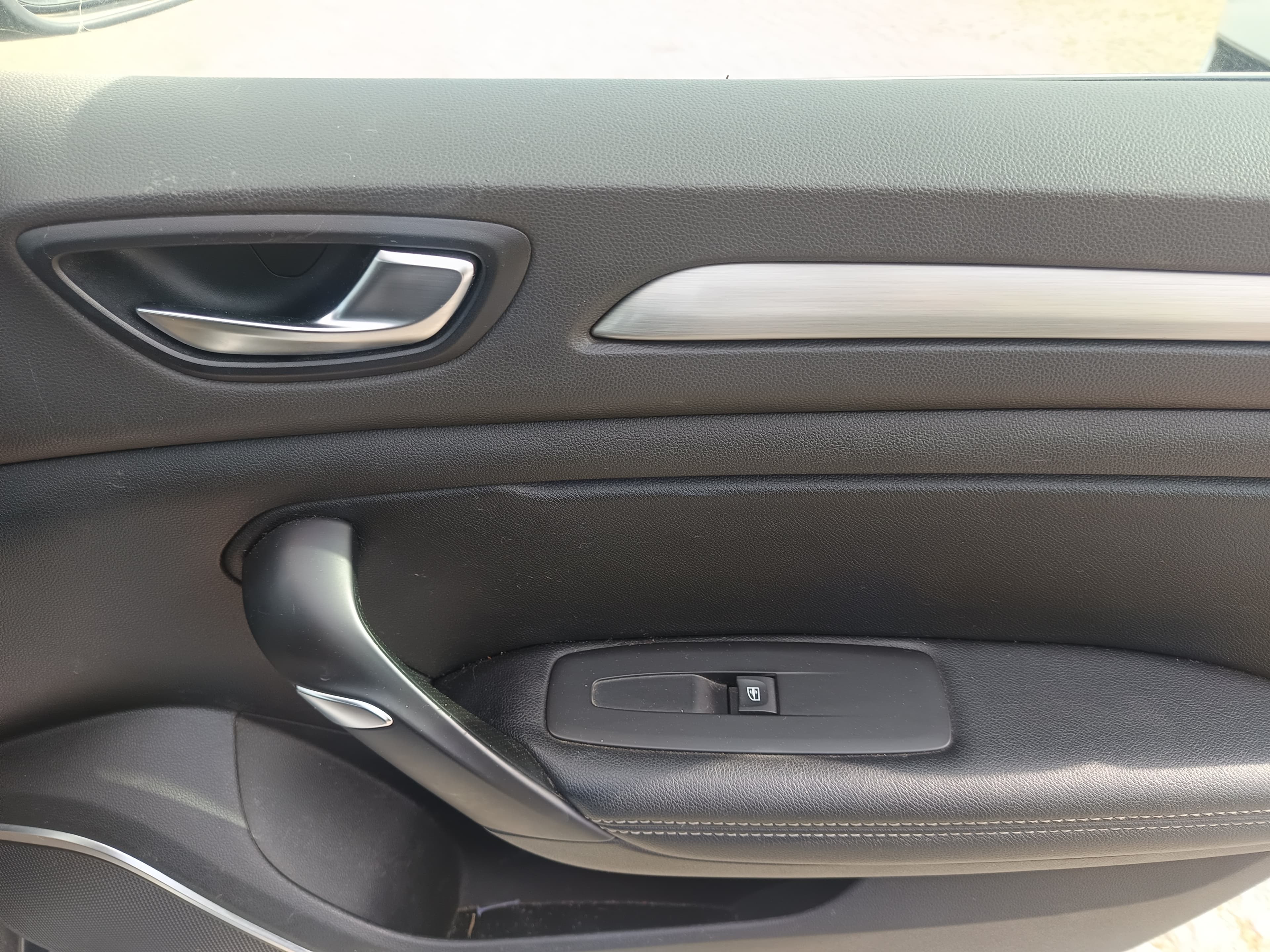 Renault Mégane · Año 2016 — imagen 39